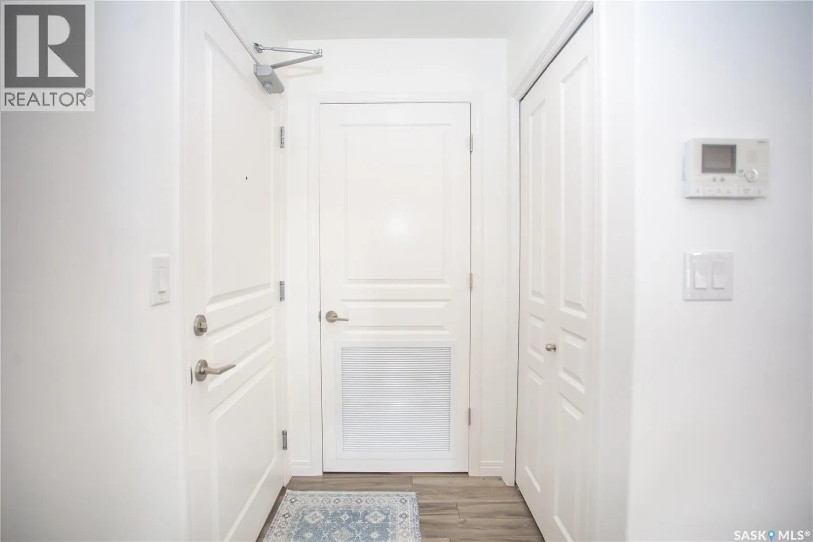 4205 108 Willis CRESCENT