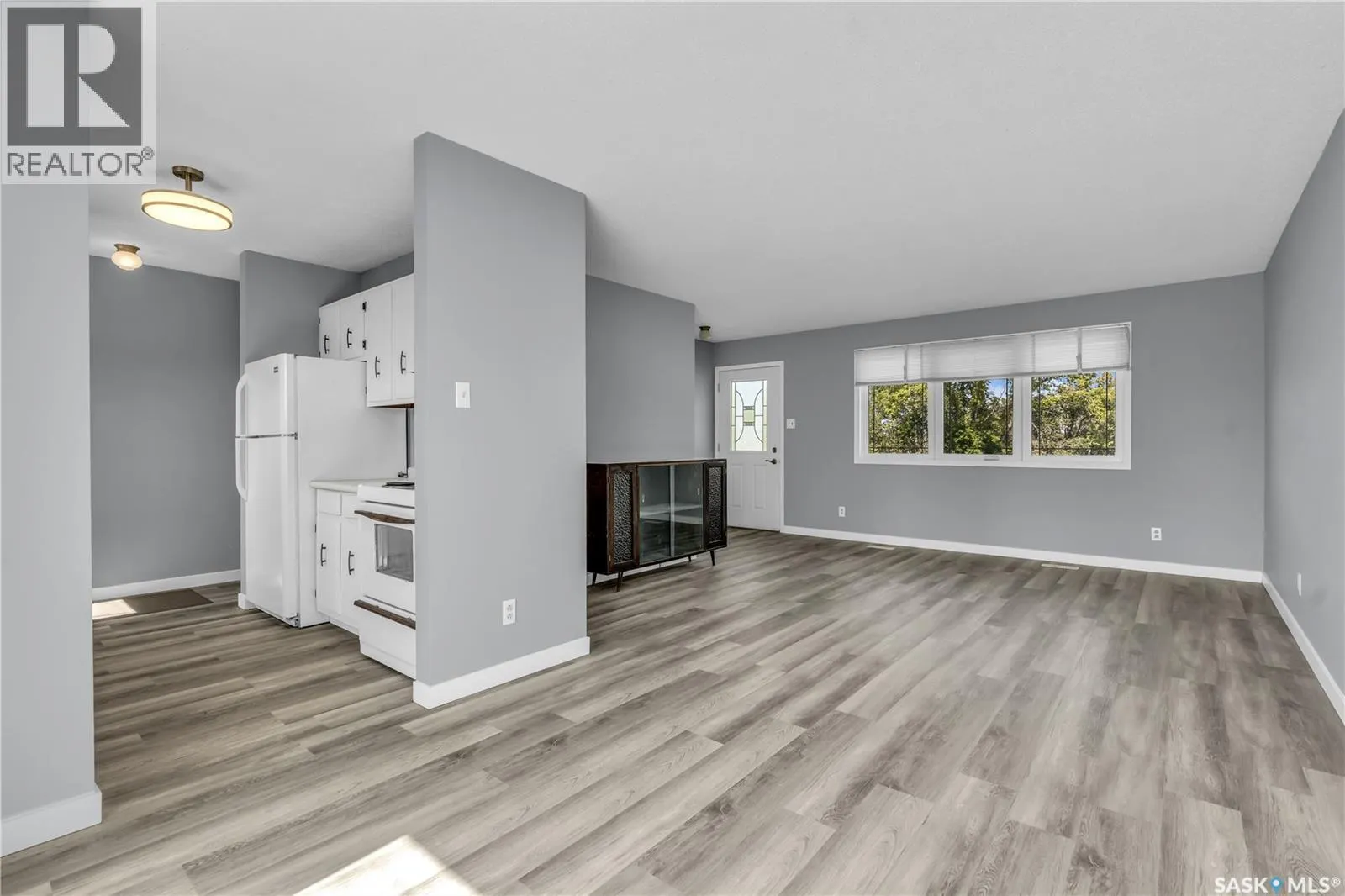 325 Riverside DRIVE