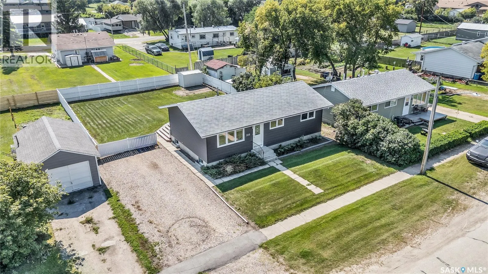 325 Riverside DRIVE