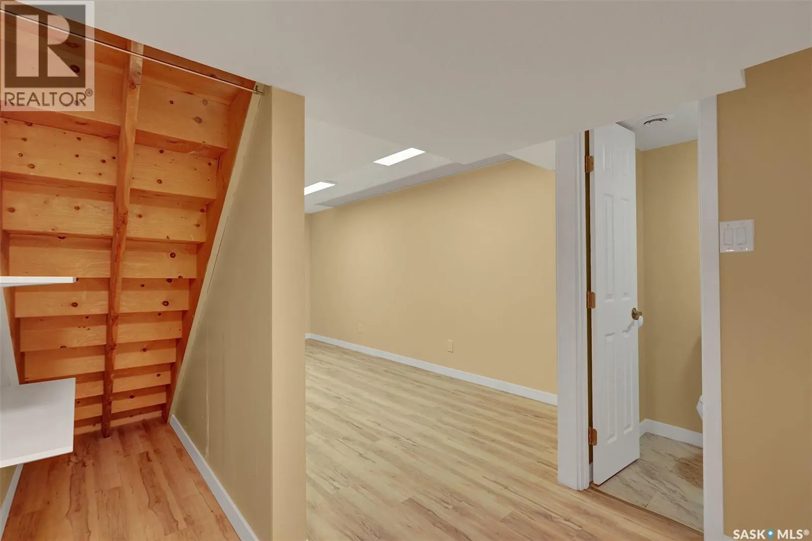 1430 Wascana HIGHLANDS