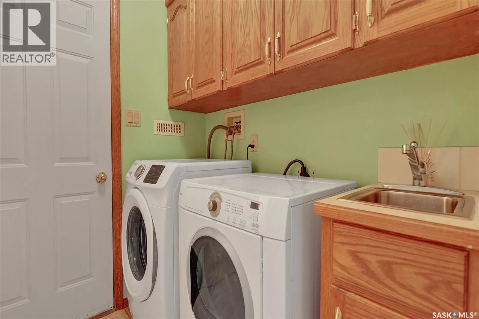 1430 Wascana HIGHLANDS