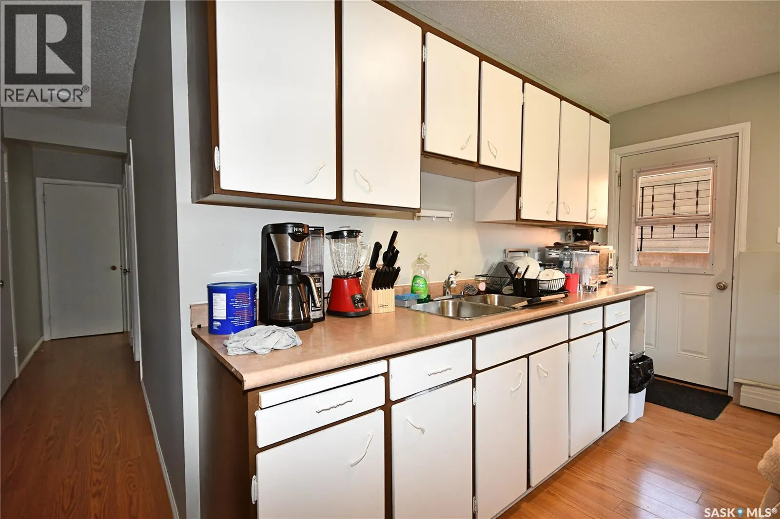 110 7th AVENUE S