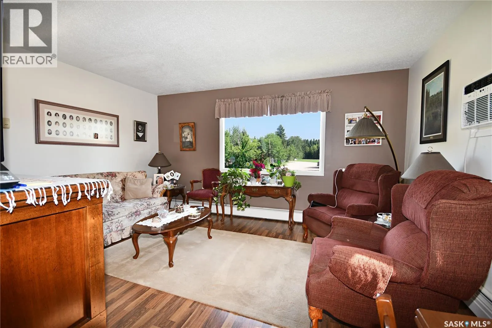 110 7th AVENUE S
