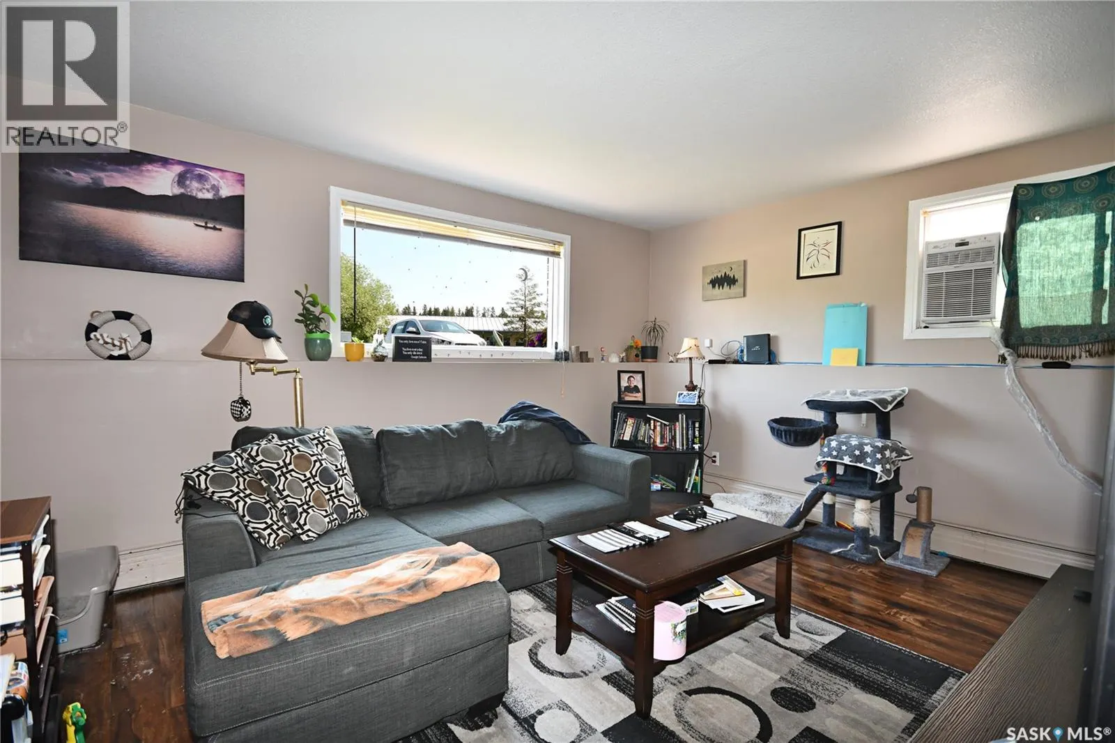 110 7th AVENUE S