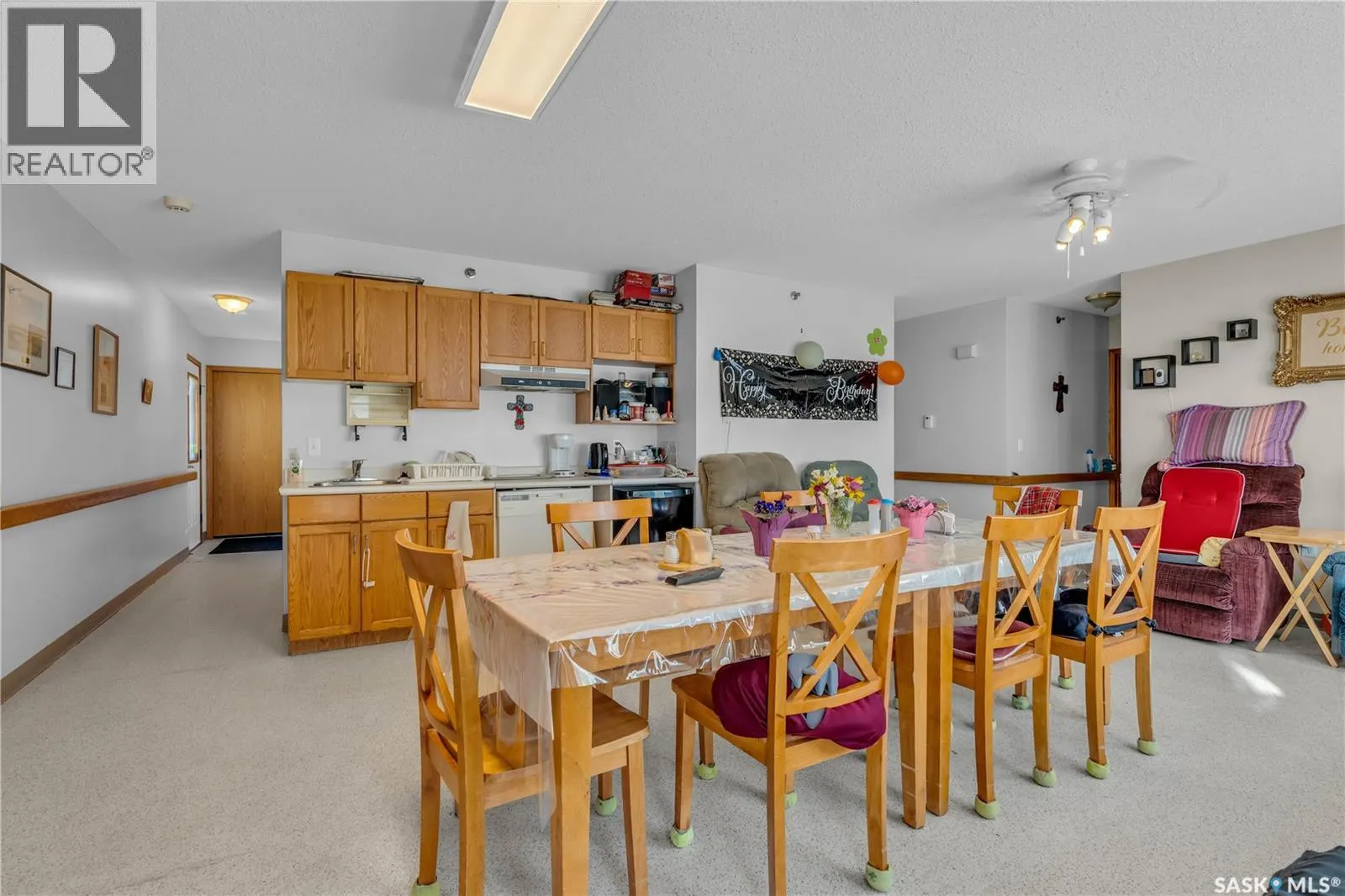 1007 Woodman CRESCENT