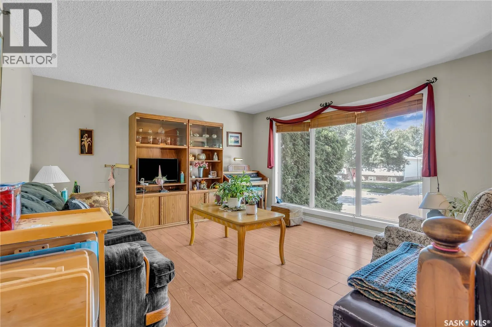 1007 Woodman CRESCENT