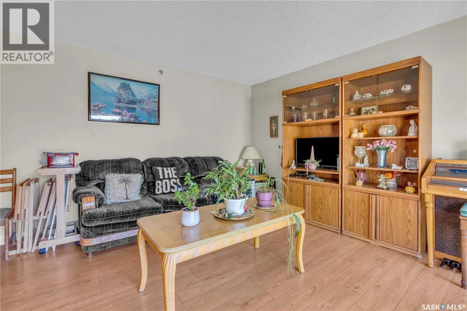 1007 Woodman CRESCENT