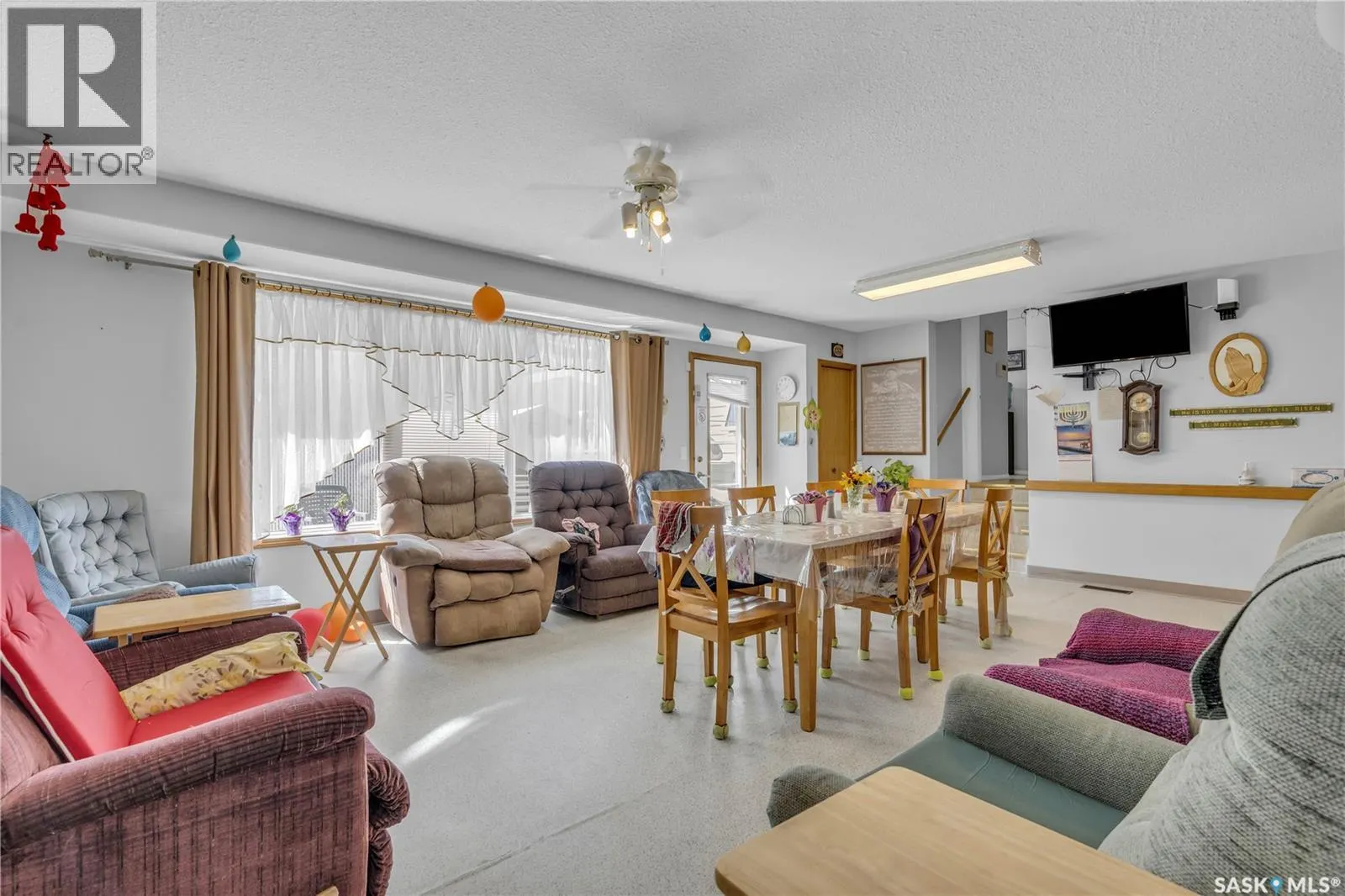 1007 Woodman CRESCENT