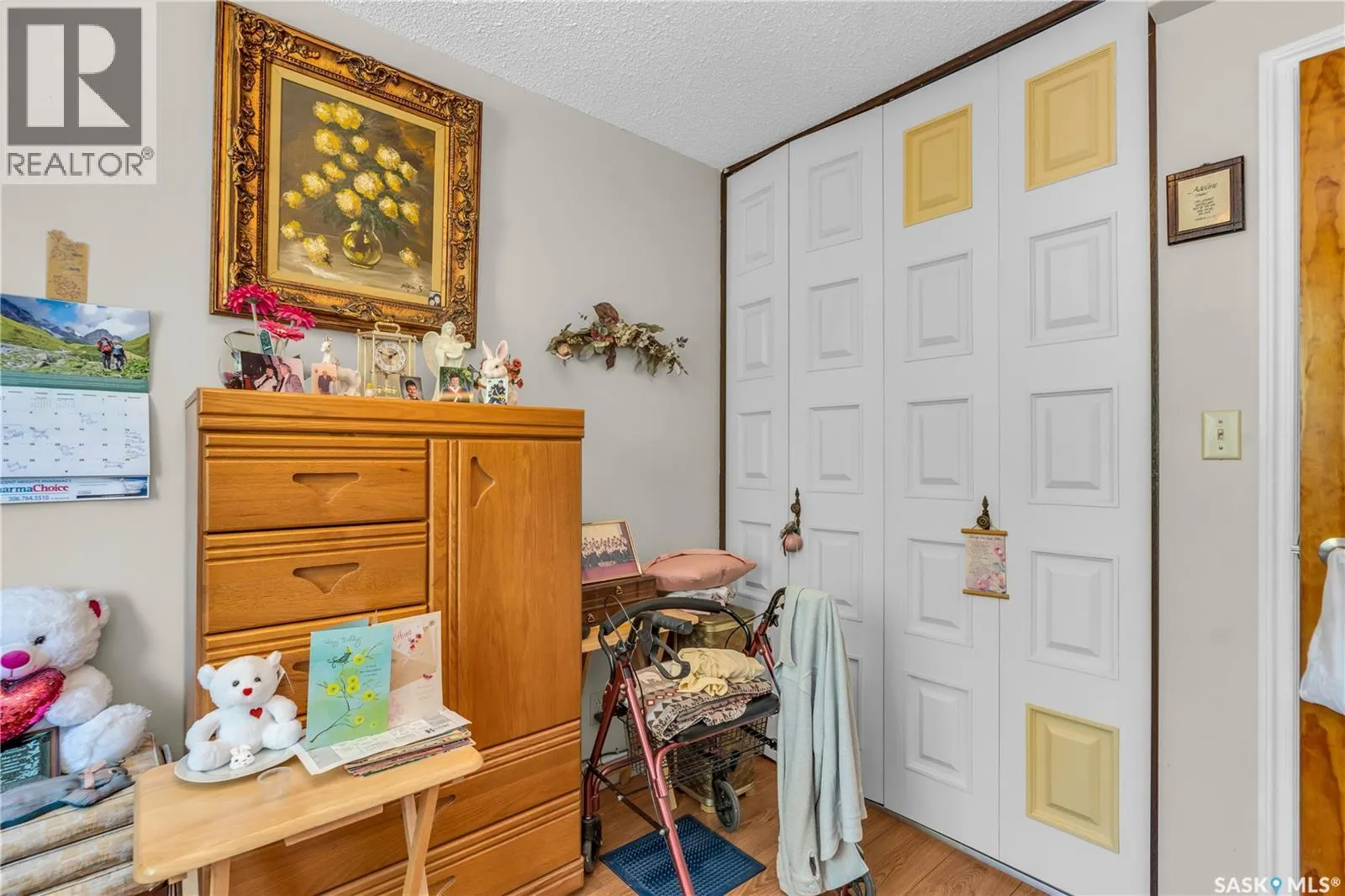 1007 Woodman CRESCENT
