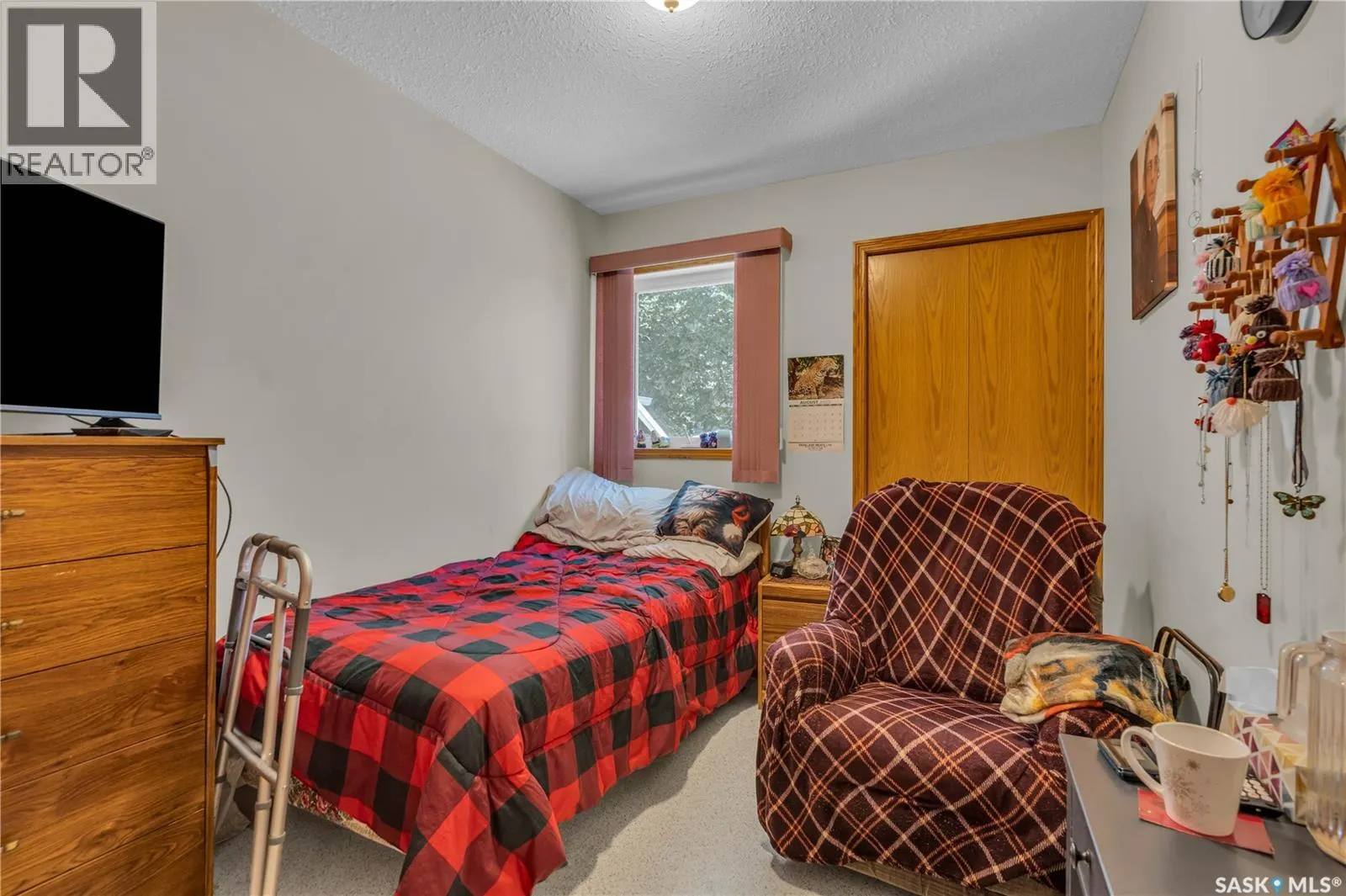 1007 Woodman CRESCENT