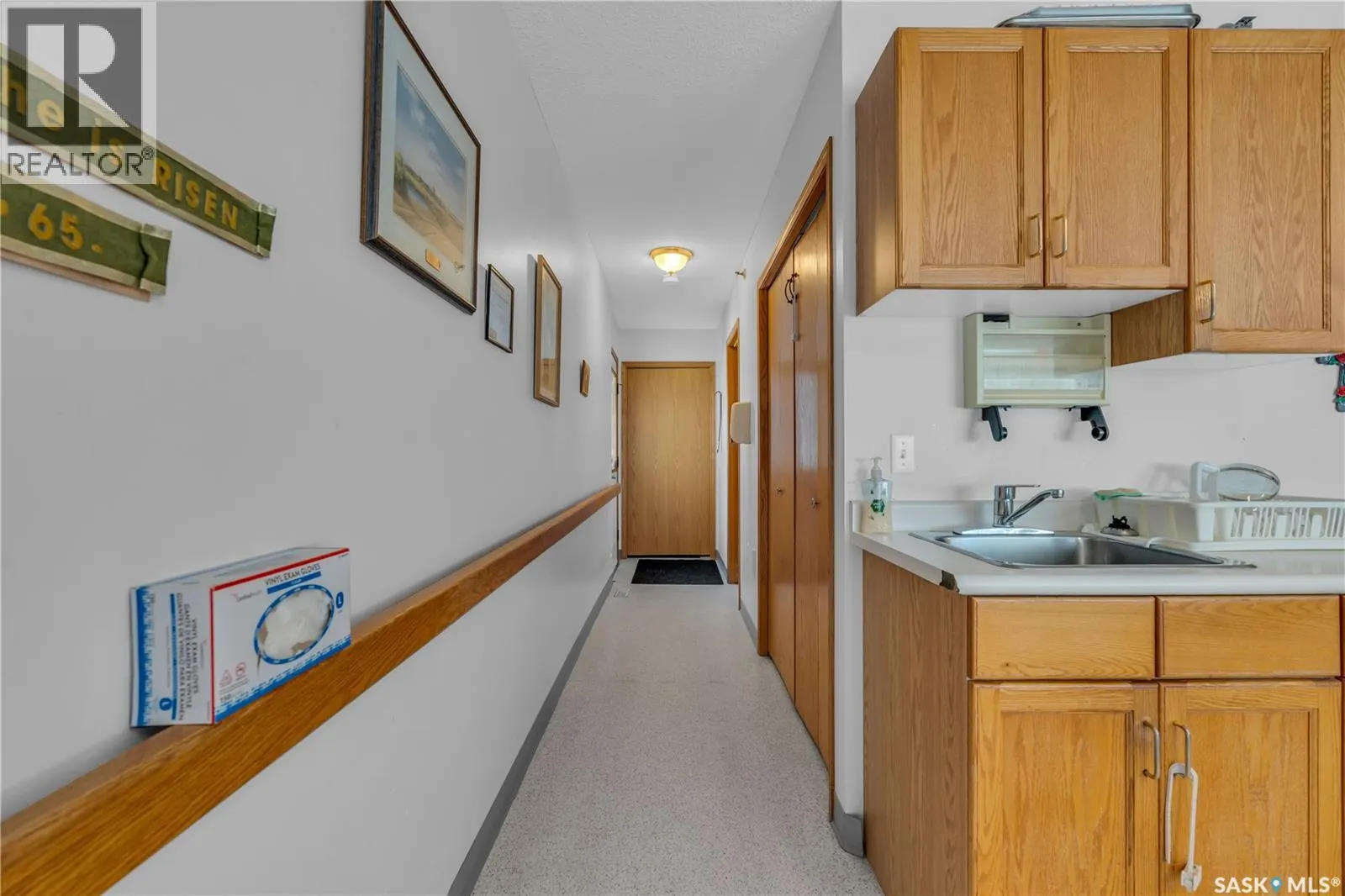 1007 Woodman CRESCENT