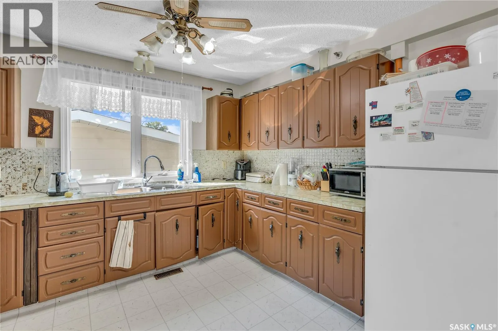 1007 Woodman CRESCENT