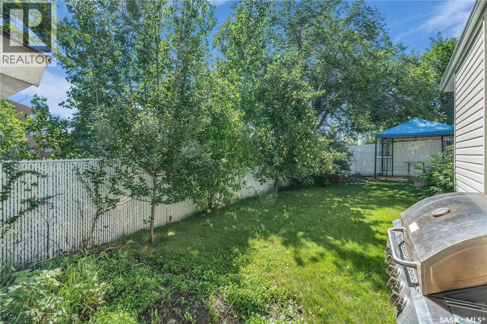 1007 Woodman CRESCENT
