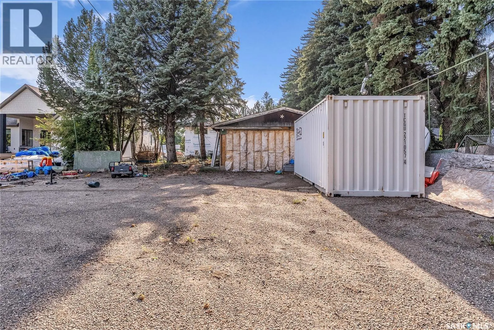1218 Haida AVENUE