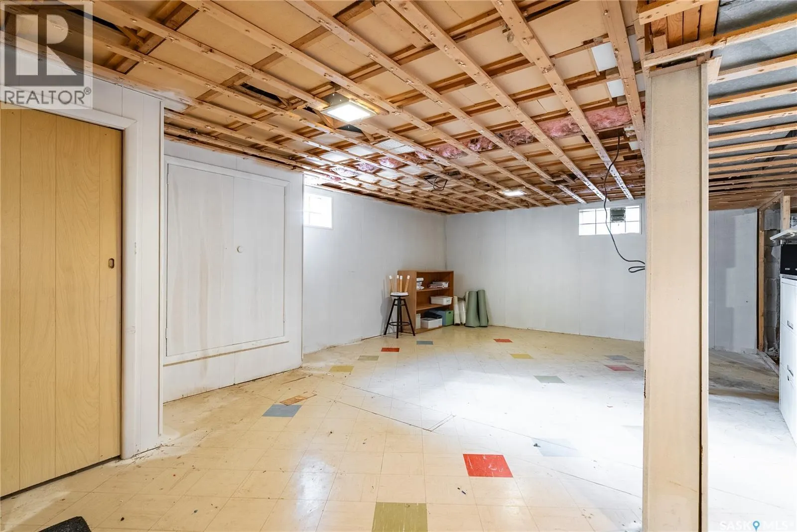 1218 Haida AVENUE