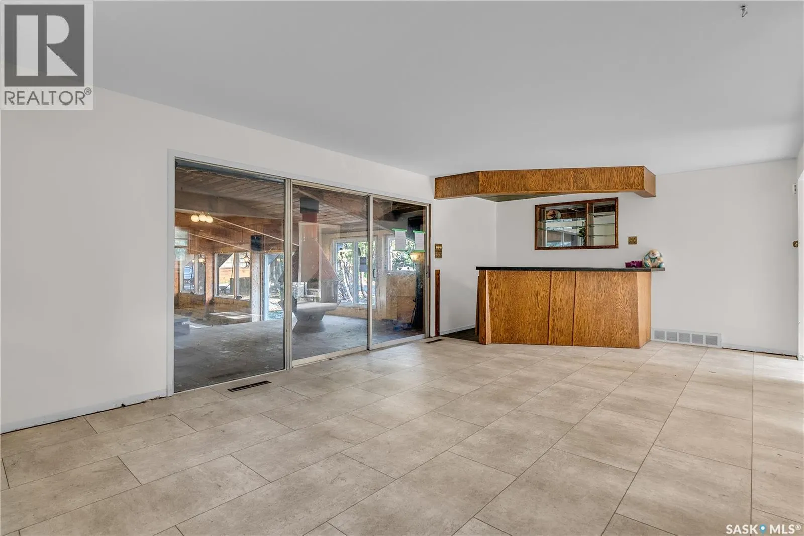 1218 Haida AVENUE
