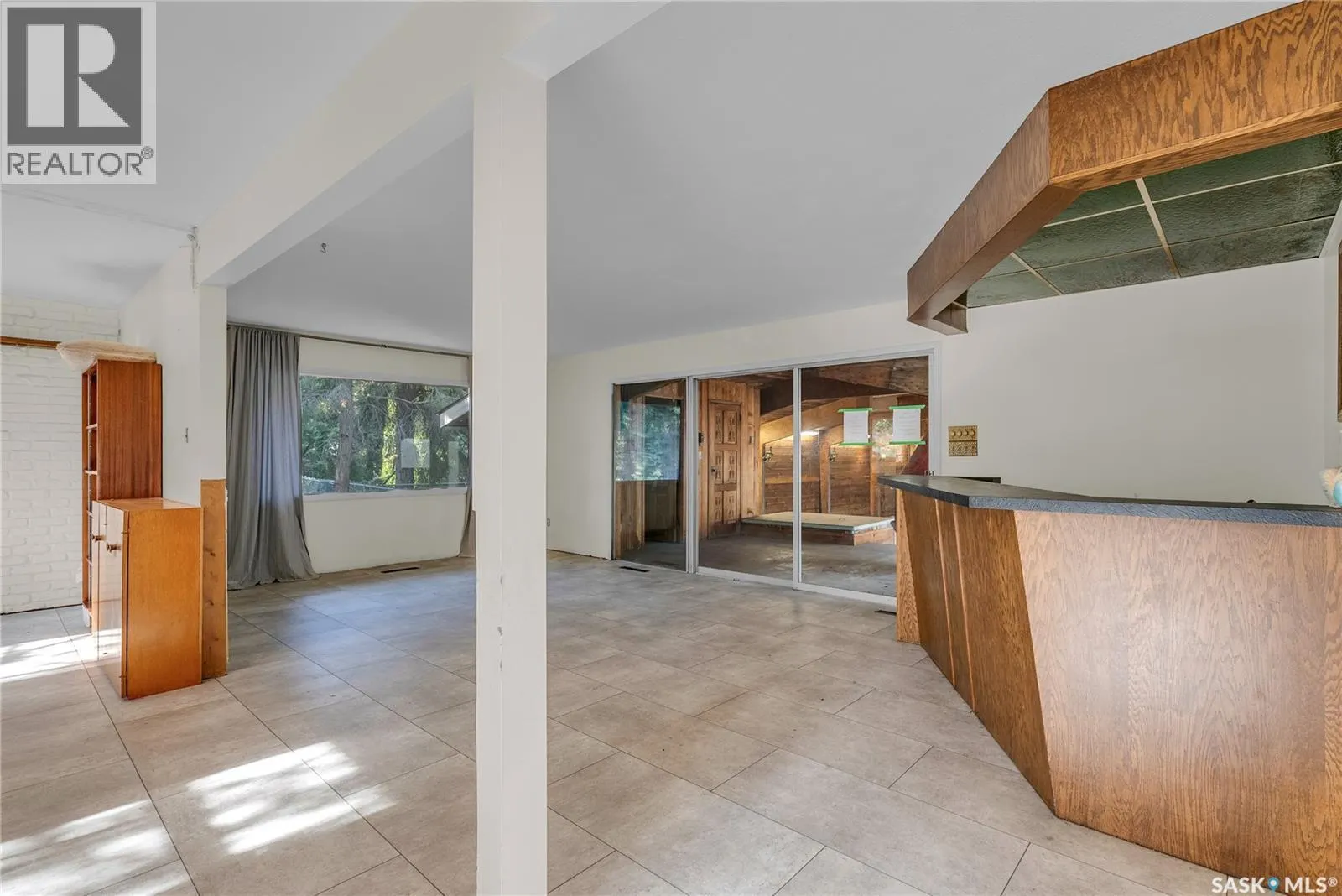 1218 Haida AVENUE