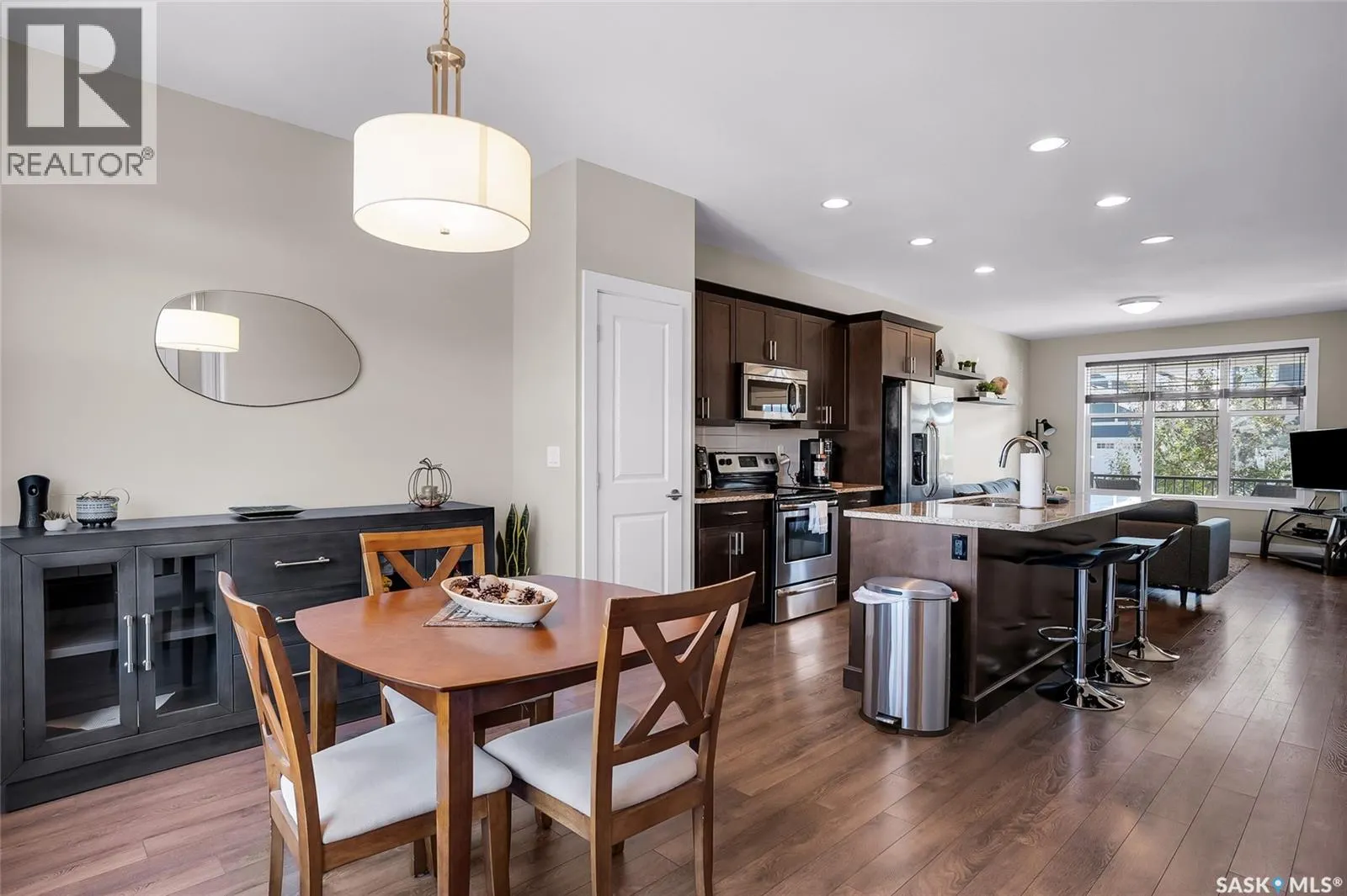 278 Eaton CRESCENT