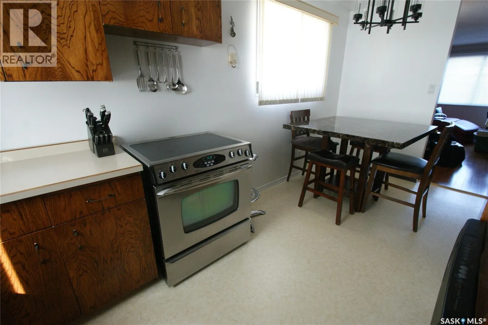 3209 33rd STREET W