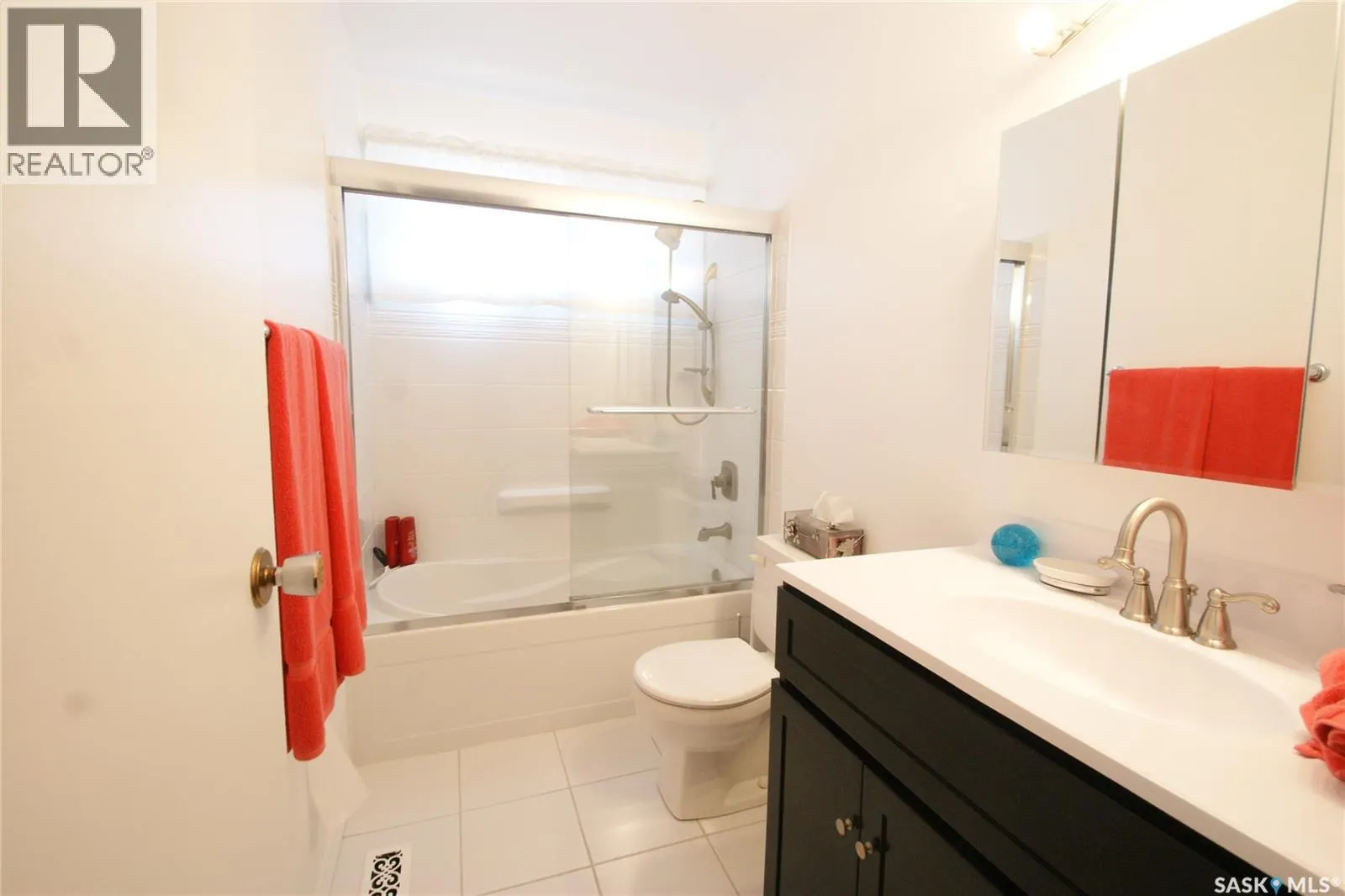 3209 33rd STREET W