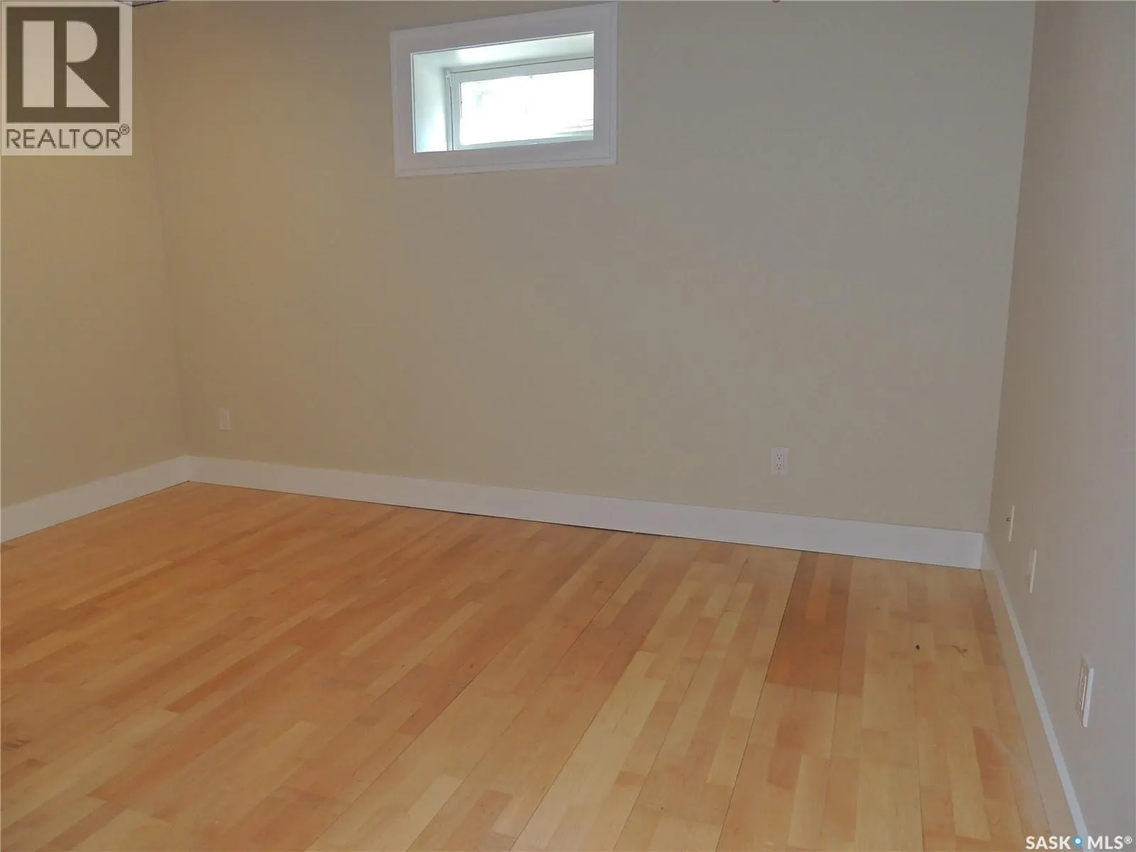 1525 3rd STREET