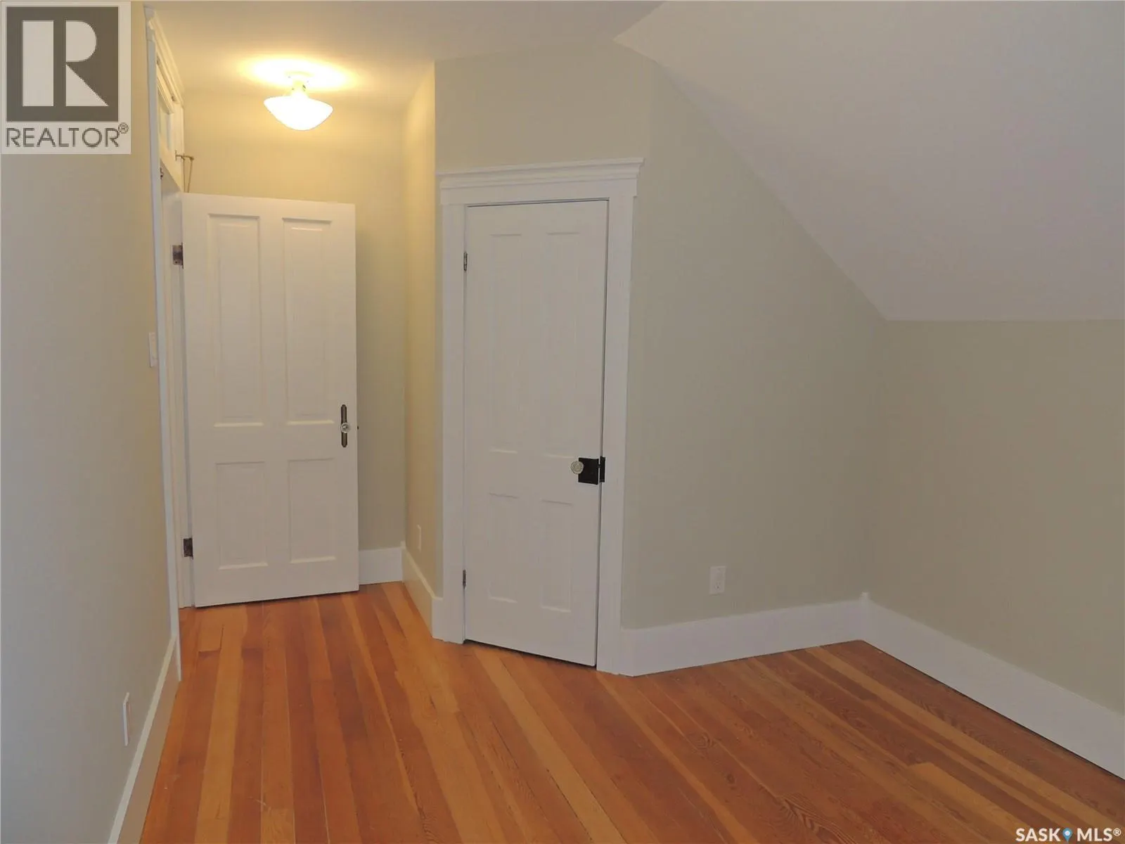 1525 3rd STREET