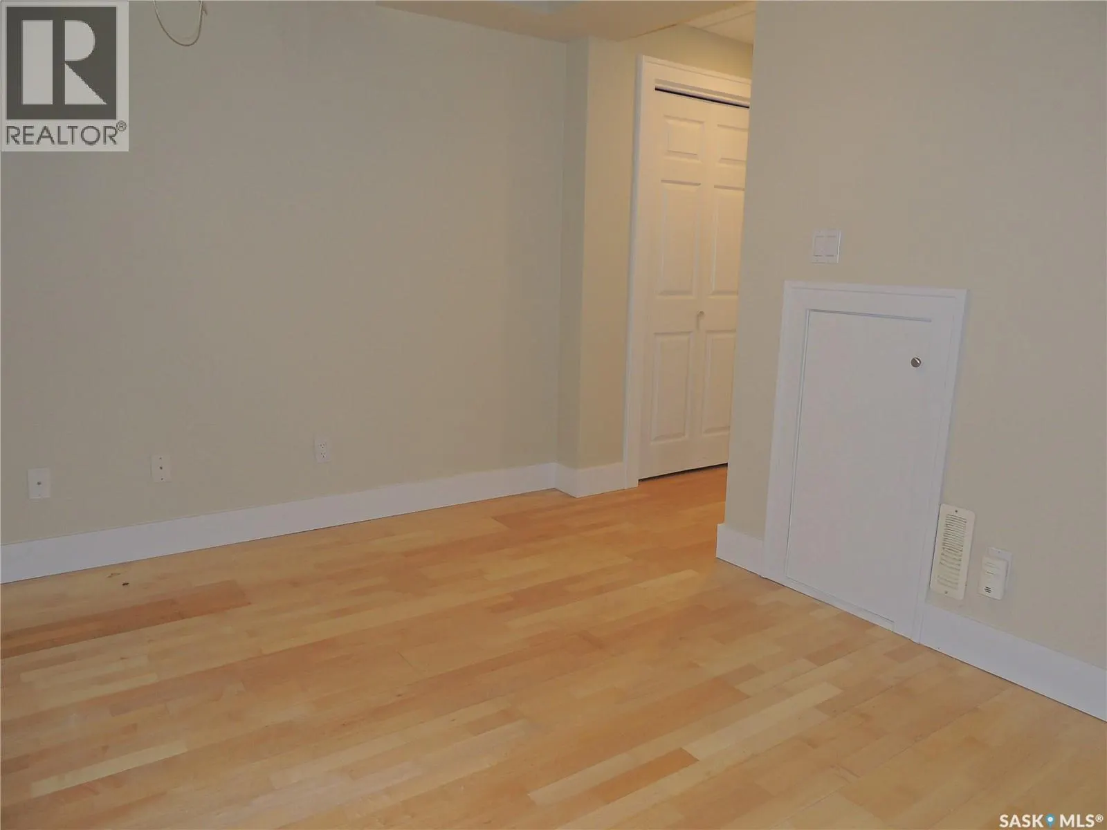 1525 3rd STREET