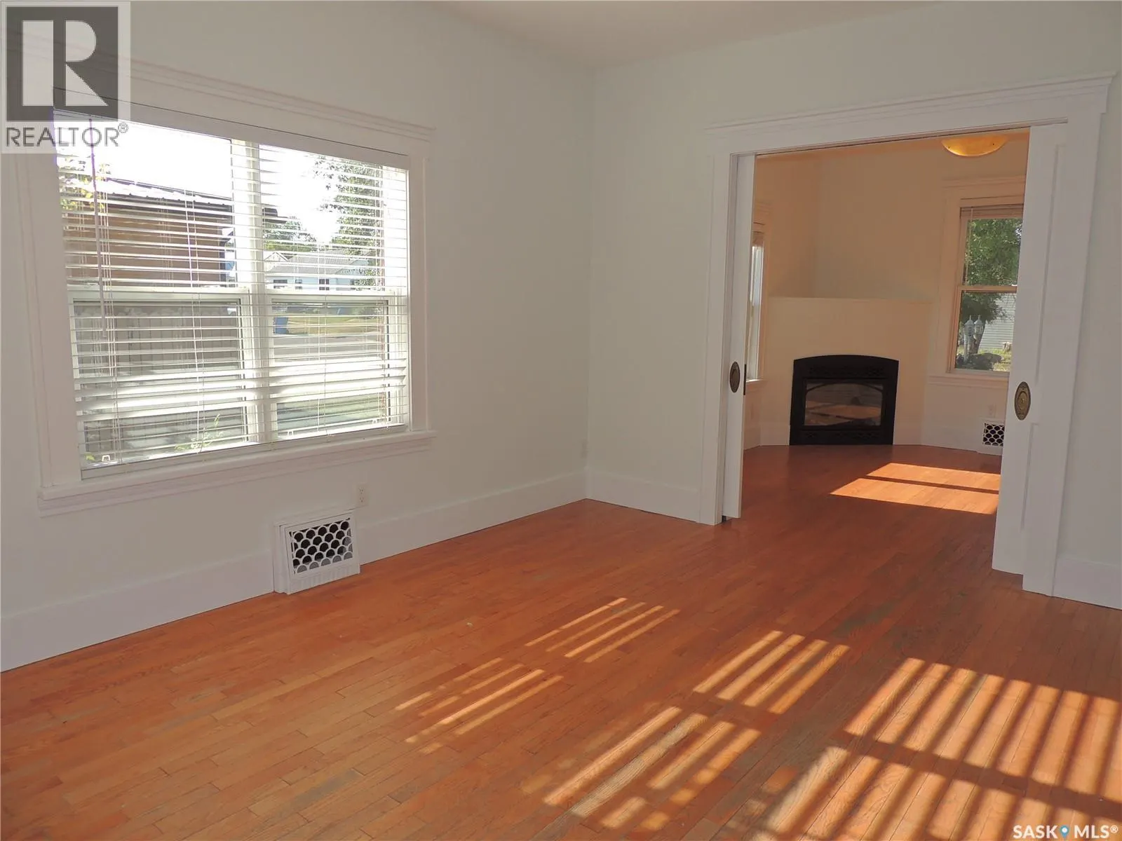 1525 3rd STREET