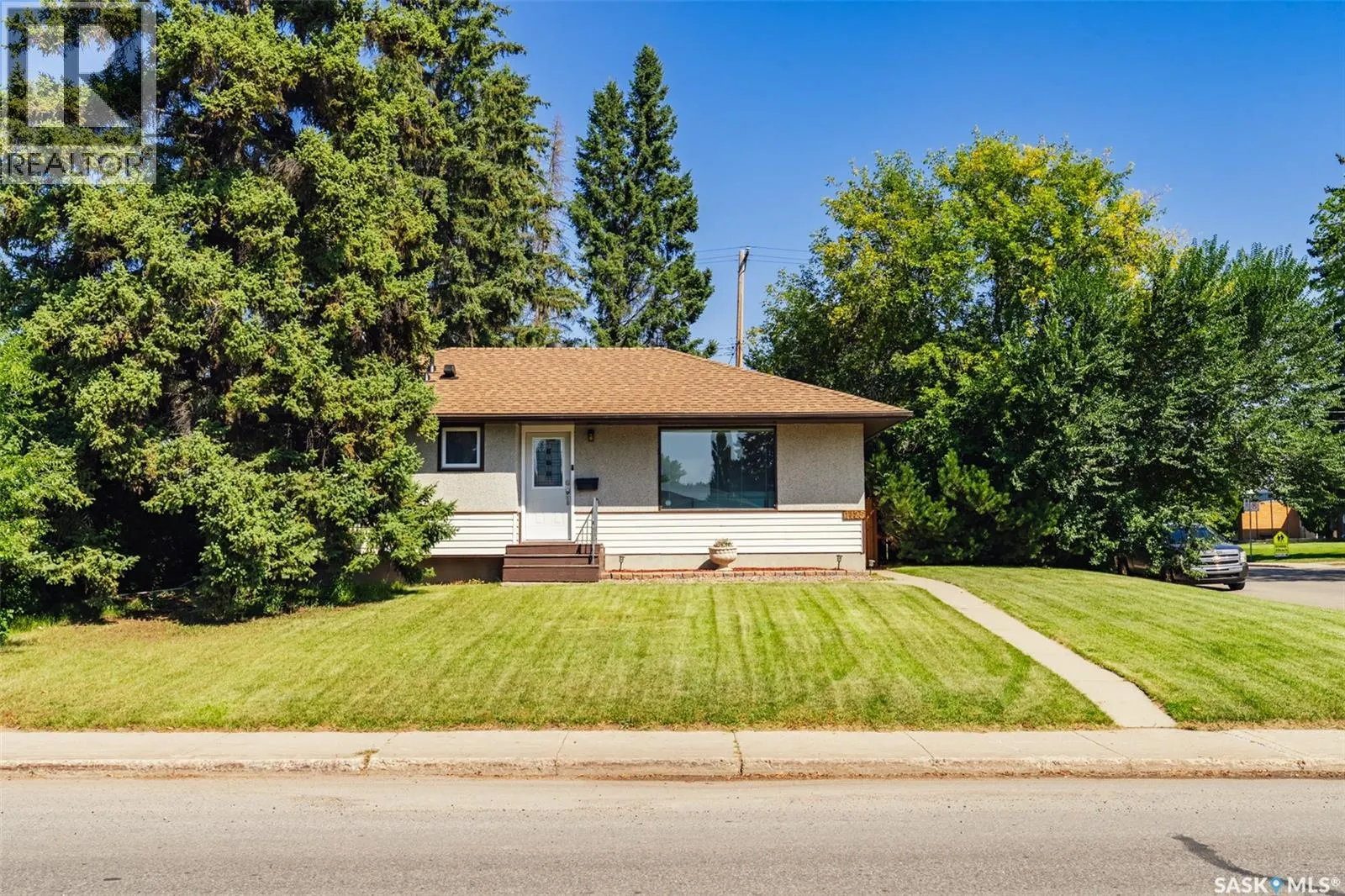 1125 Wilson CRESCENT