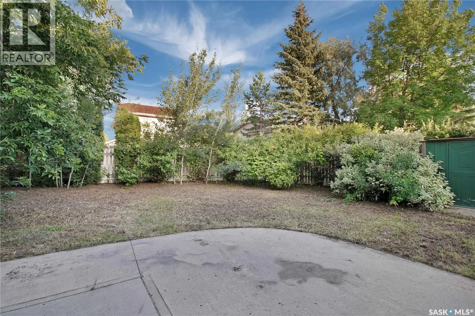 302 Blackthorn CRESCENT