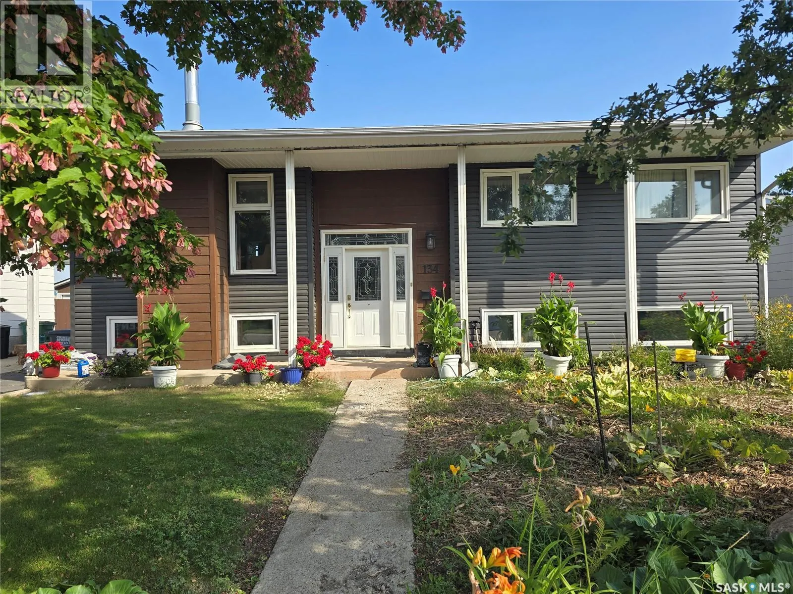134 Heise CRESCENT