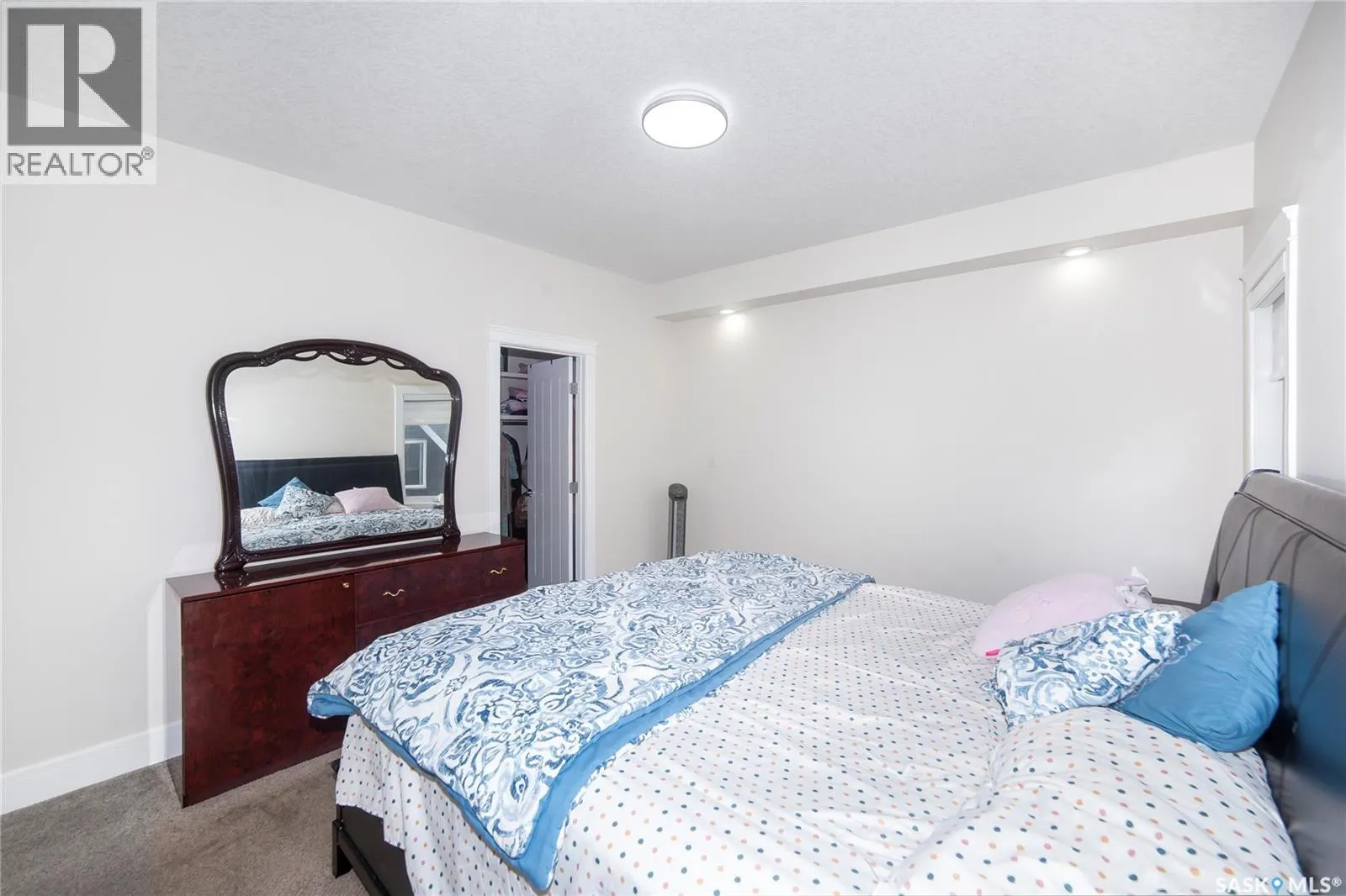 211 Settler CRESCENT