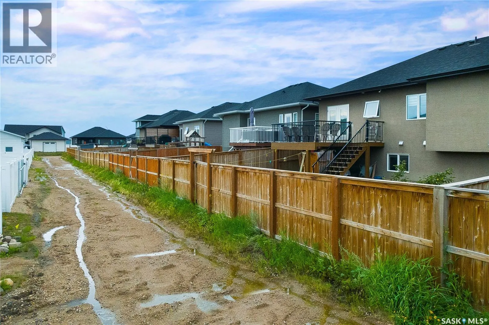 211 Settler CRESCENT