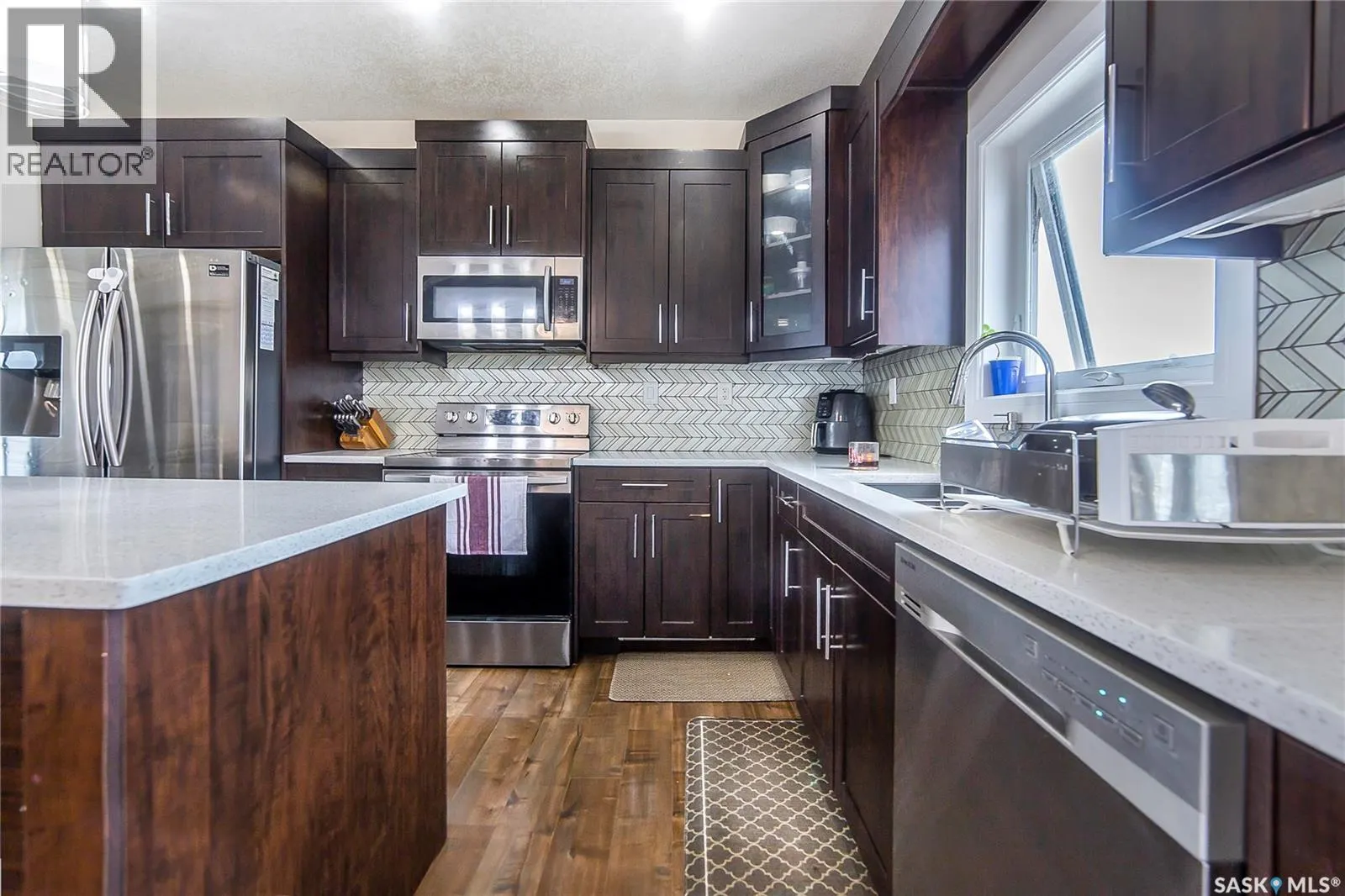 211 Settler CRESCENT