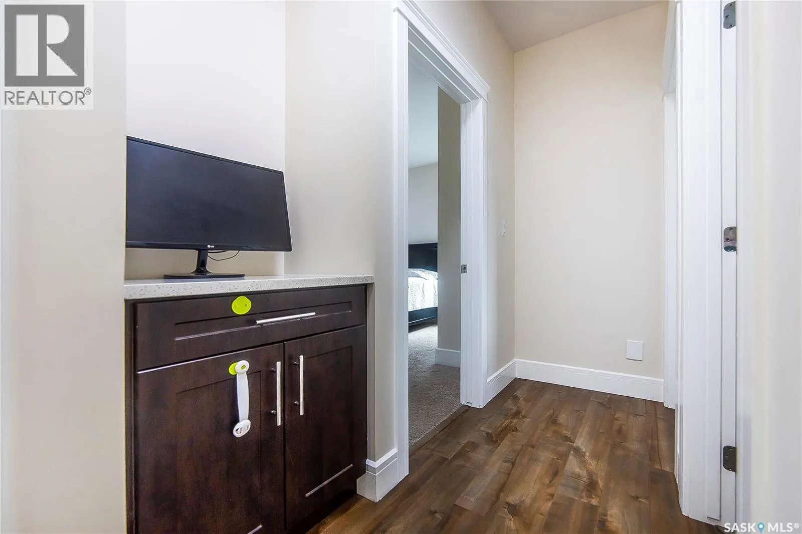 211 Settler CRESCENT