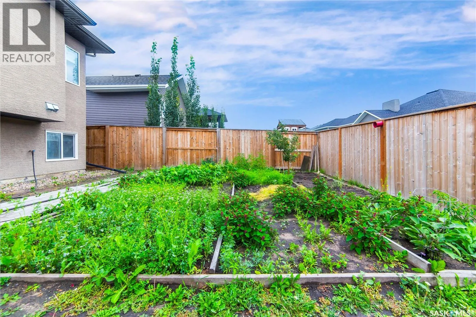 211 Settler CRESCENT