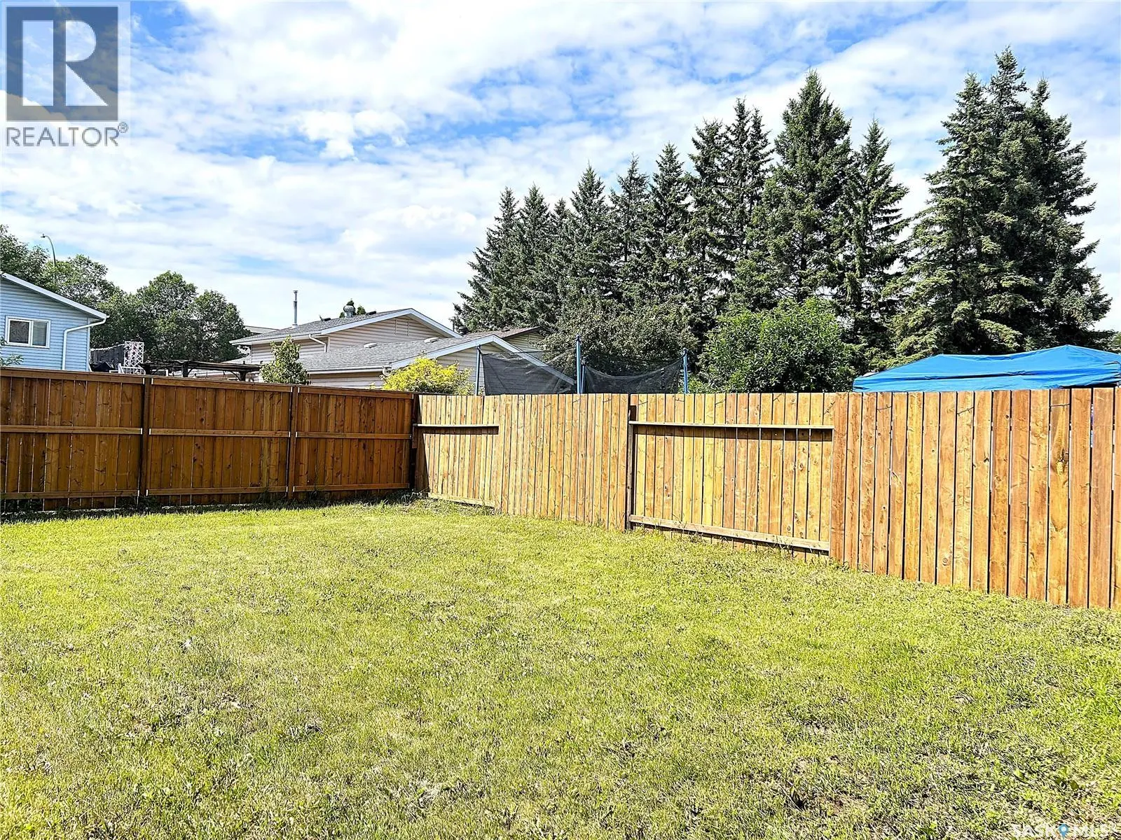 242 Lochrie CRESCENT