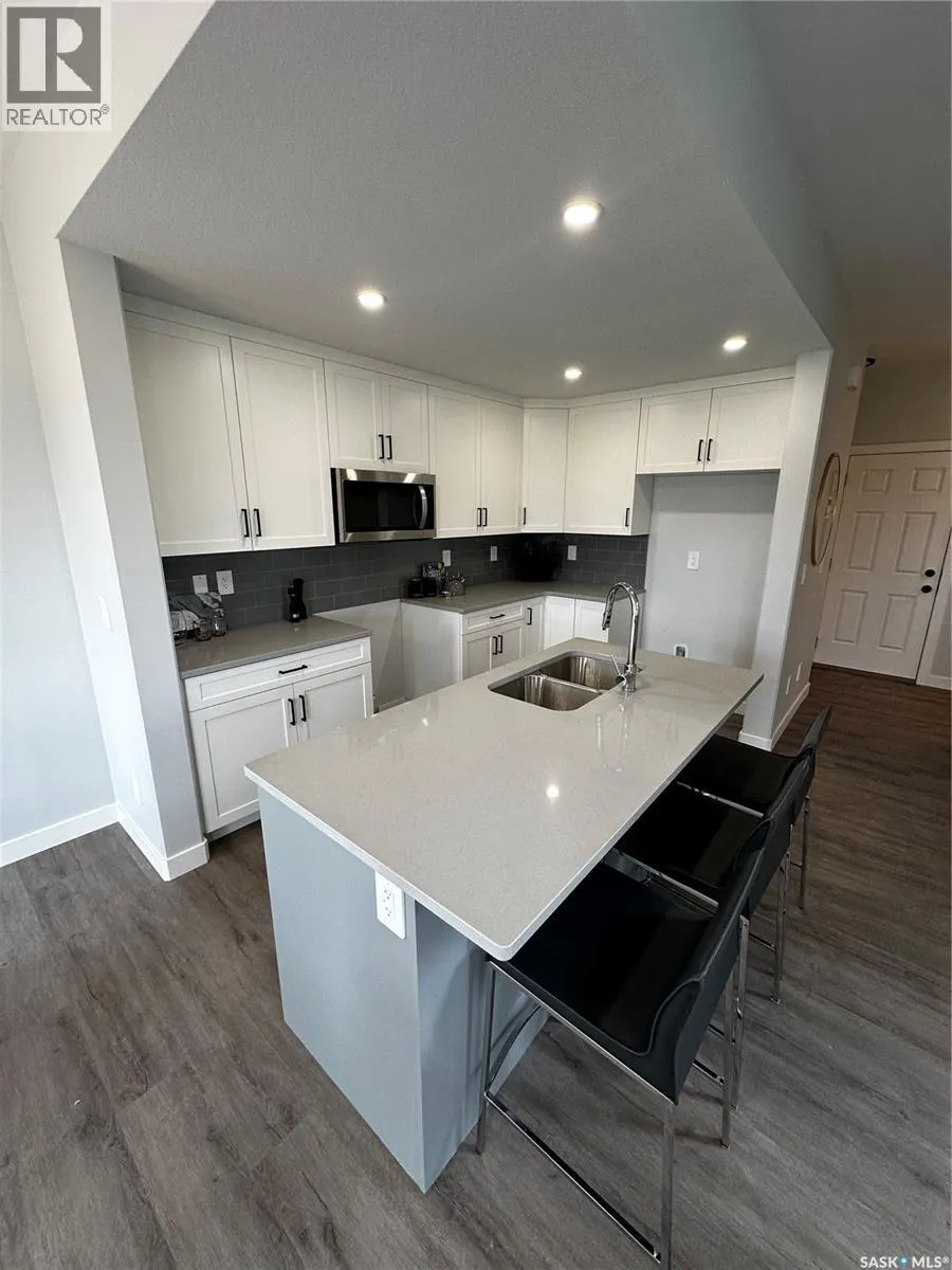 504 Myles Heidt MANOR