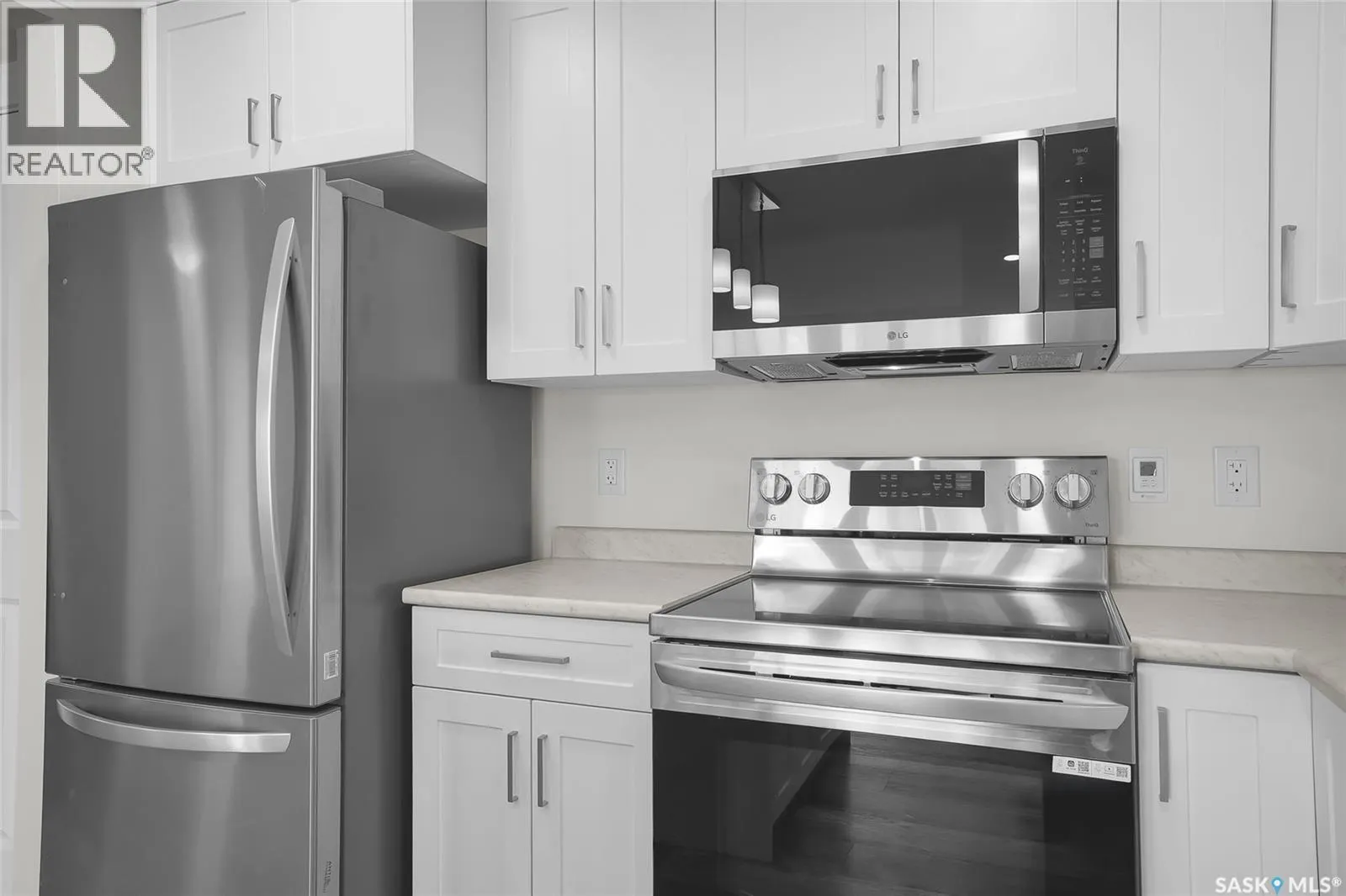 203 318 108th STREET W