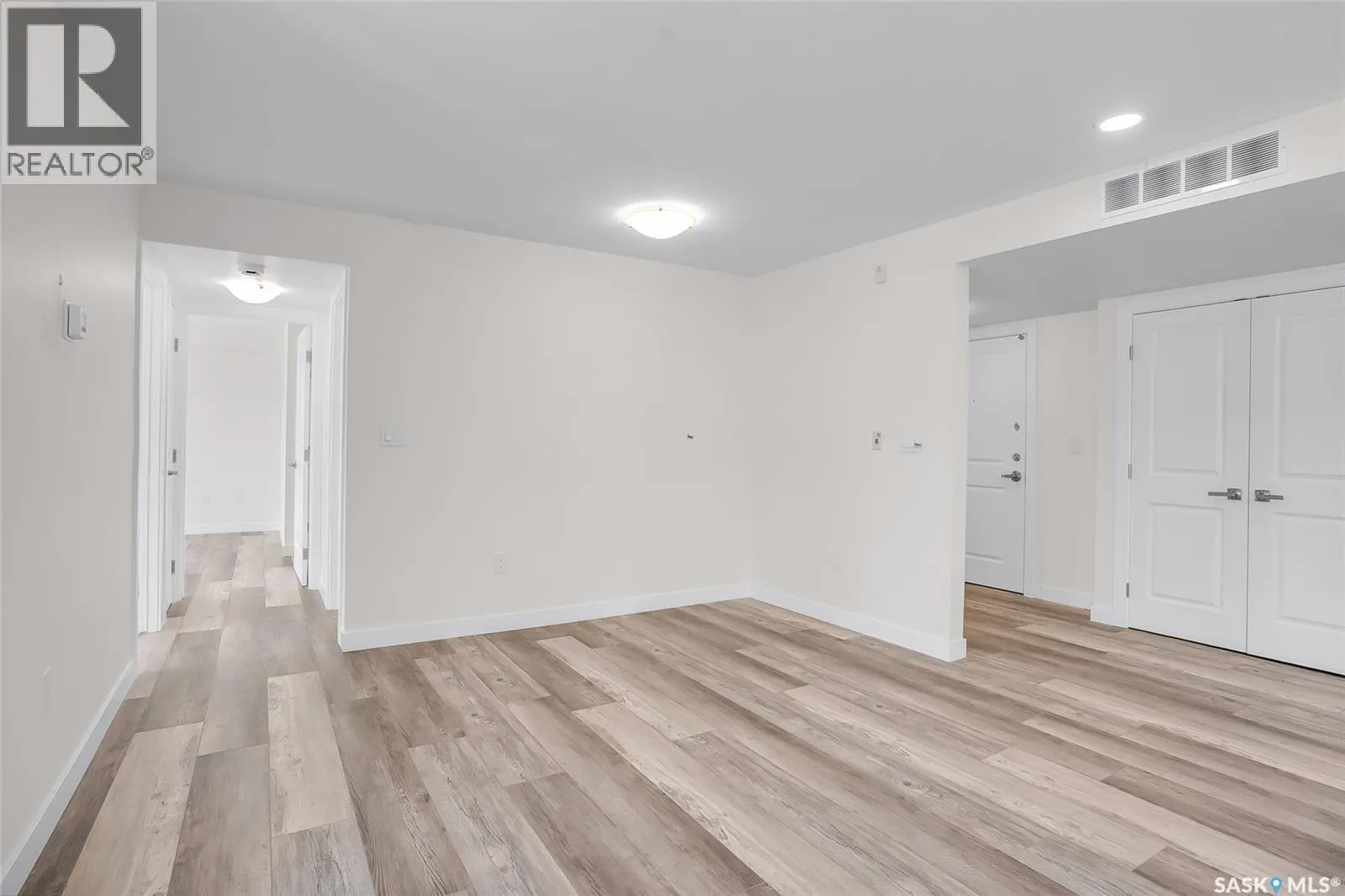 203 318 108th STREET W