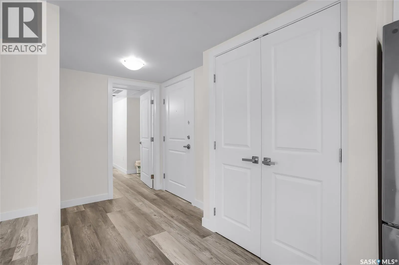 203 318 108th STREET W