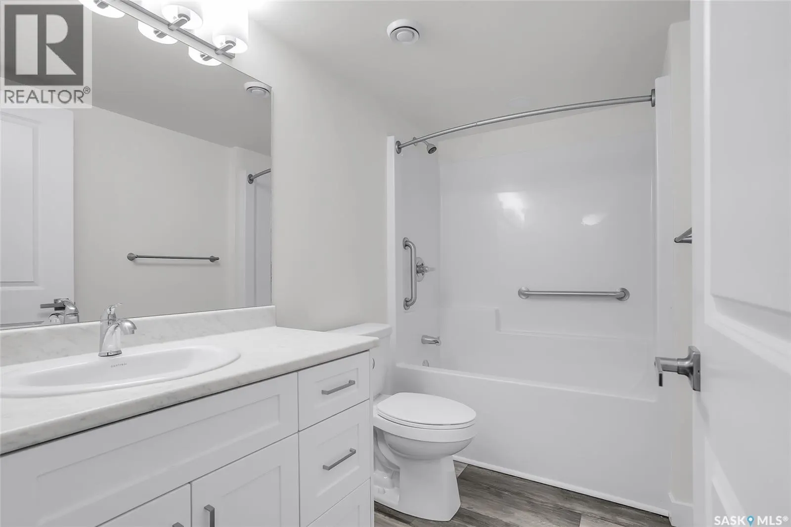 203 318 108th STREET W