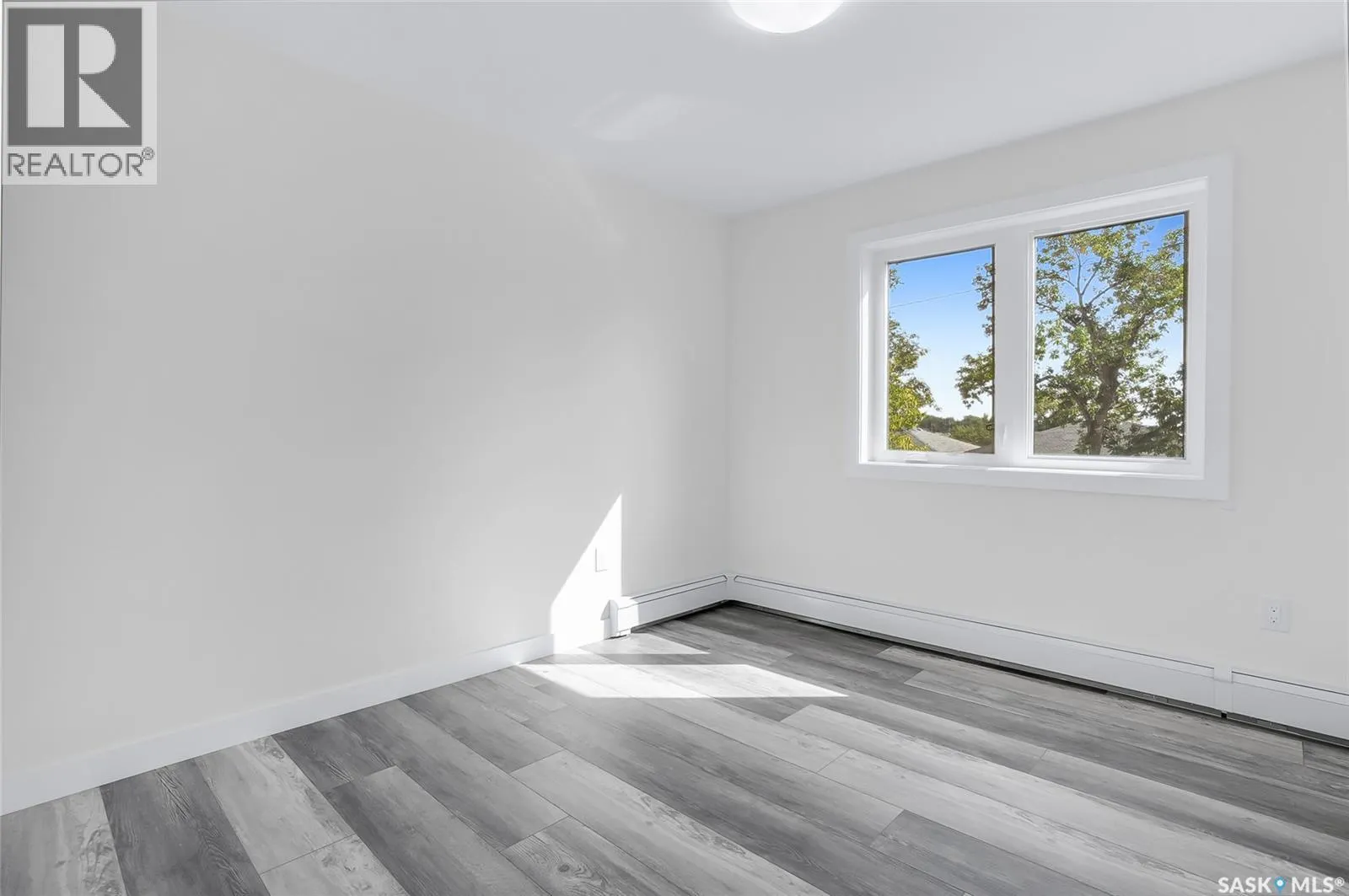 203 318 108th STREET W