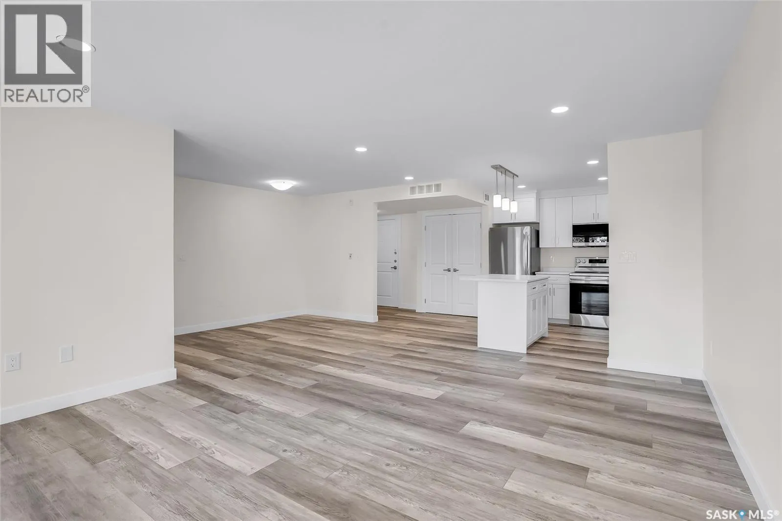 203 318 108th STREET W