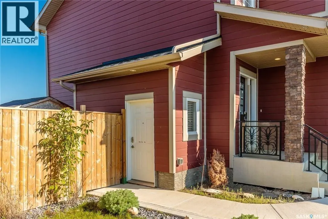 374 Pichler CRESCENT