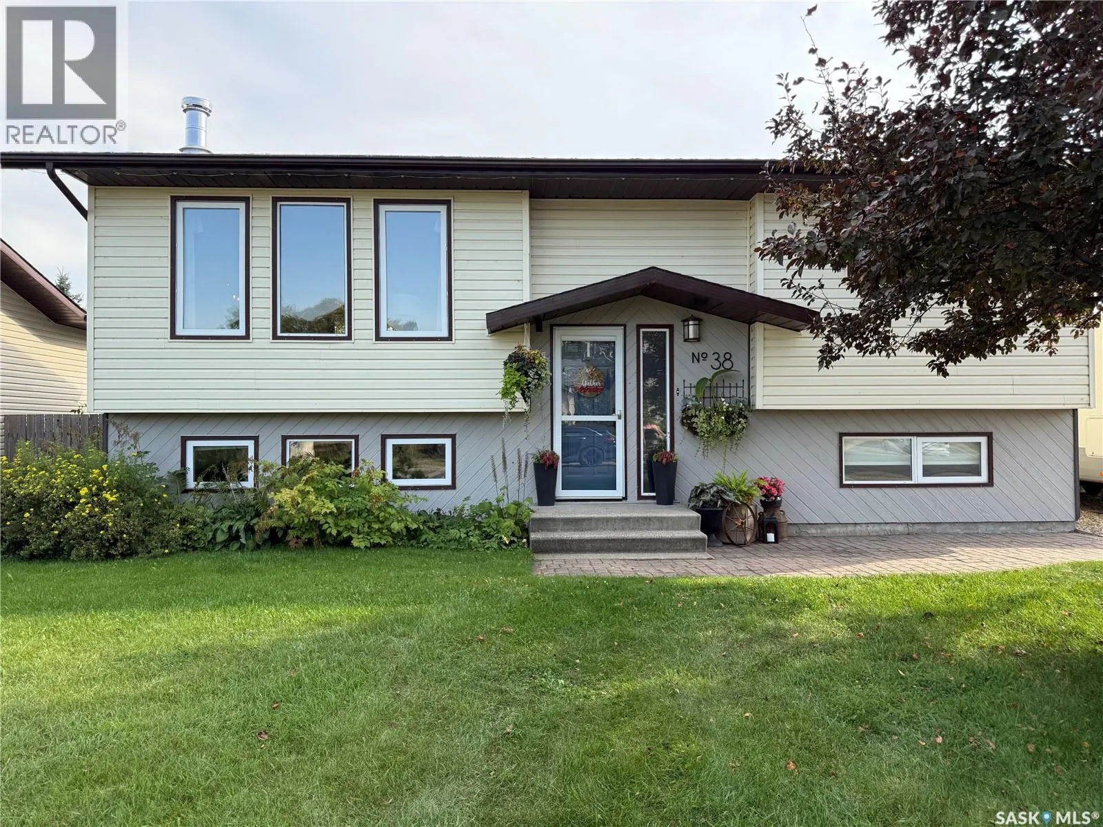 38 Howard CRESCENT