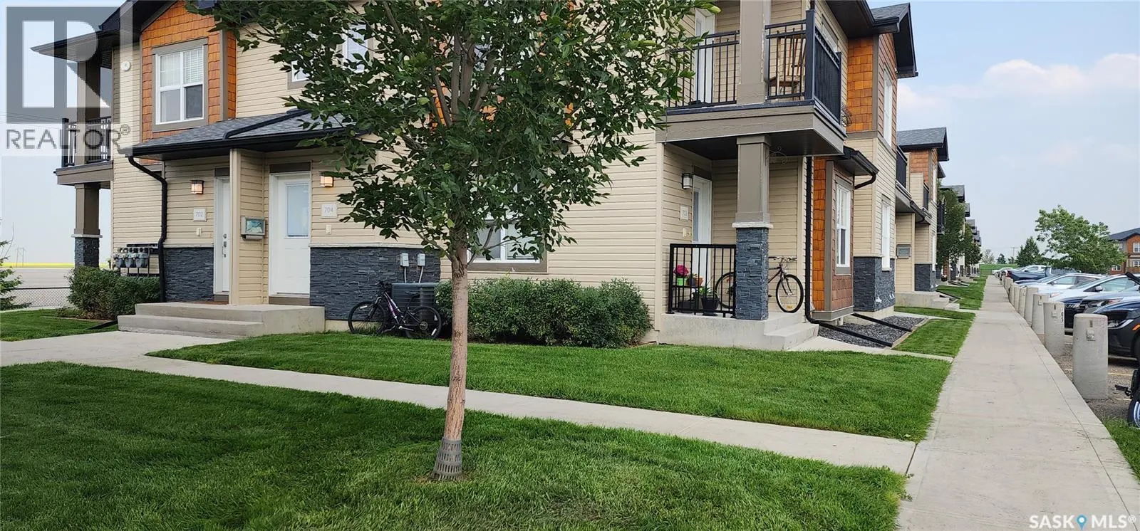 509 1015 Patrick CRESCENT