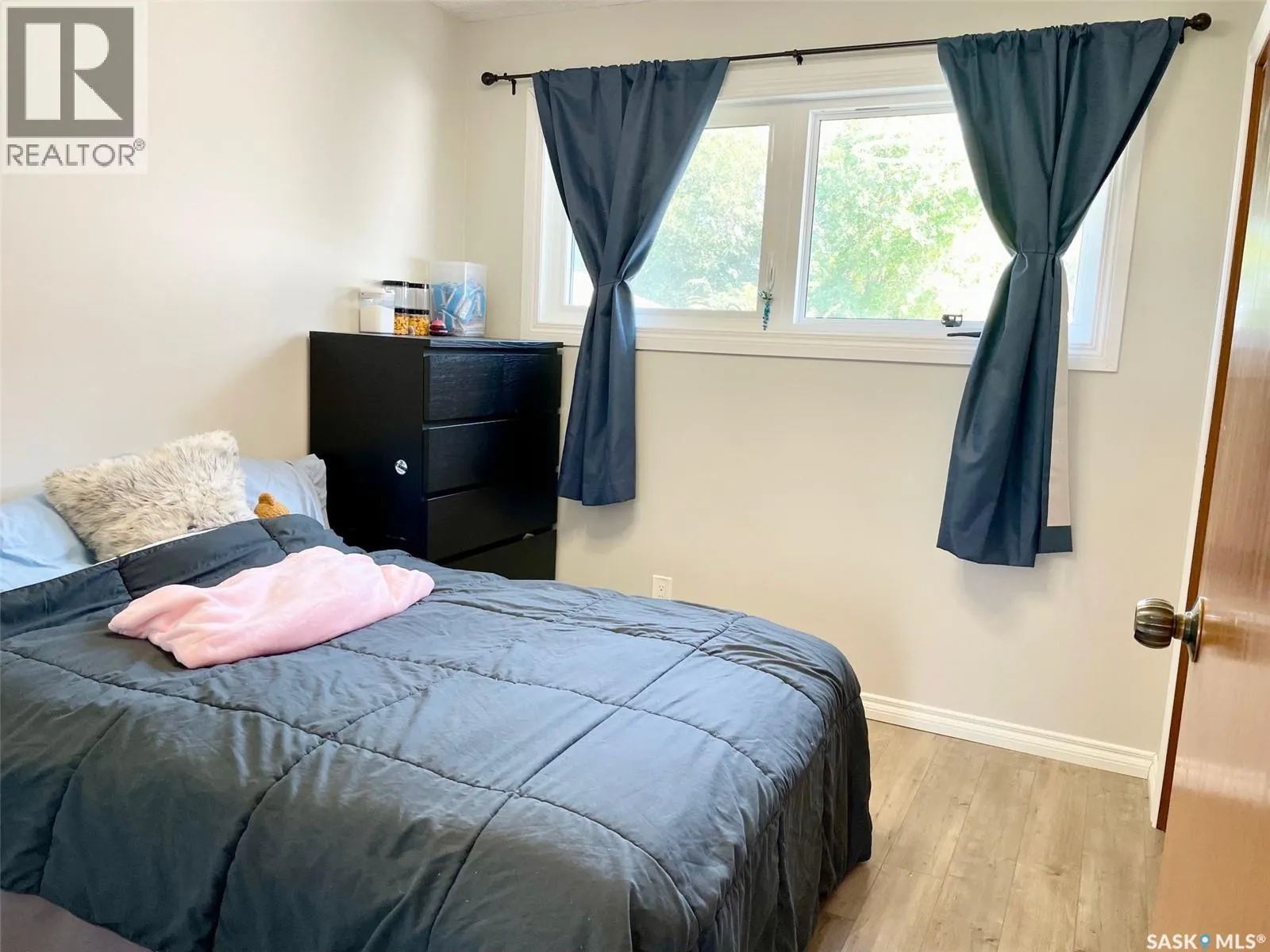 73 Cedarwood CRESCENT