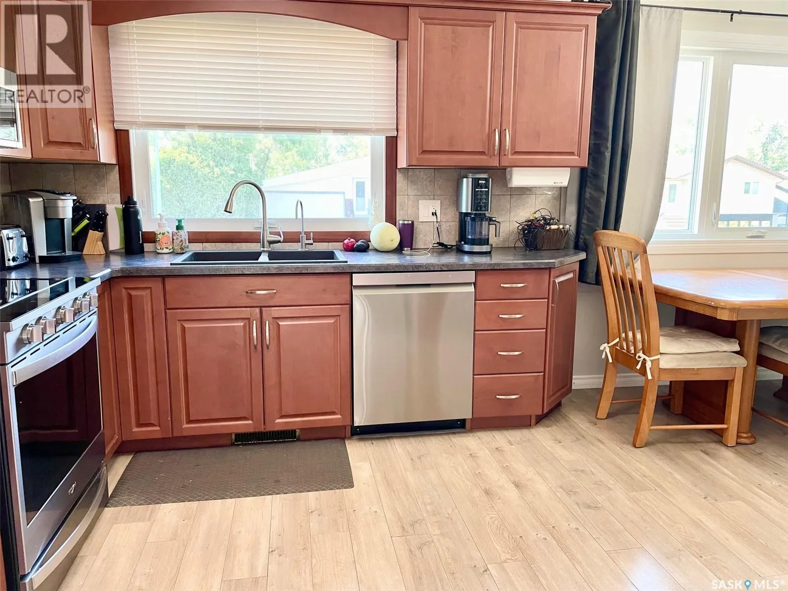 73 Cedarwood CRESCENT