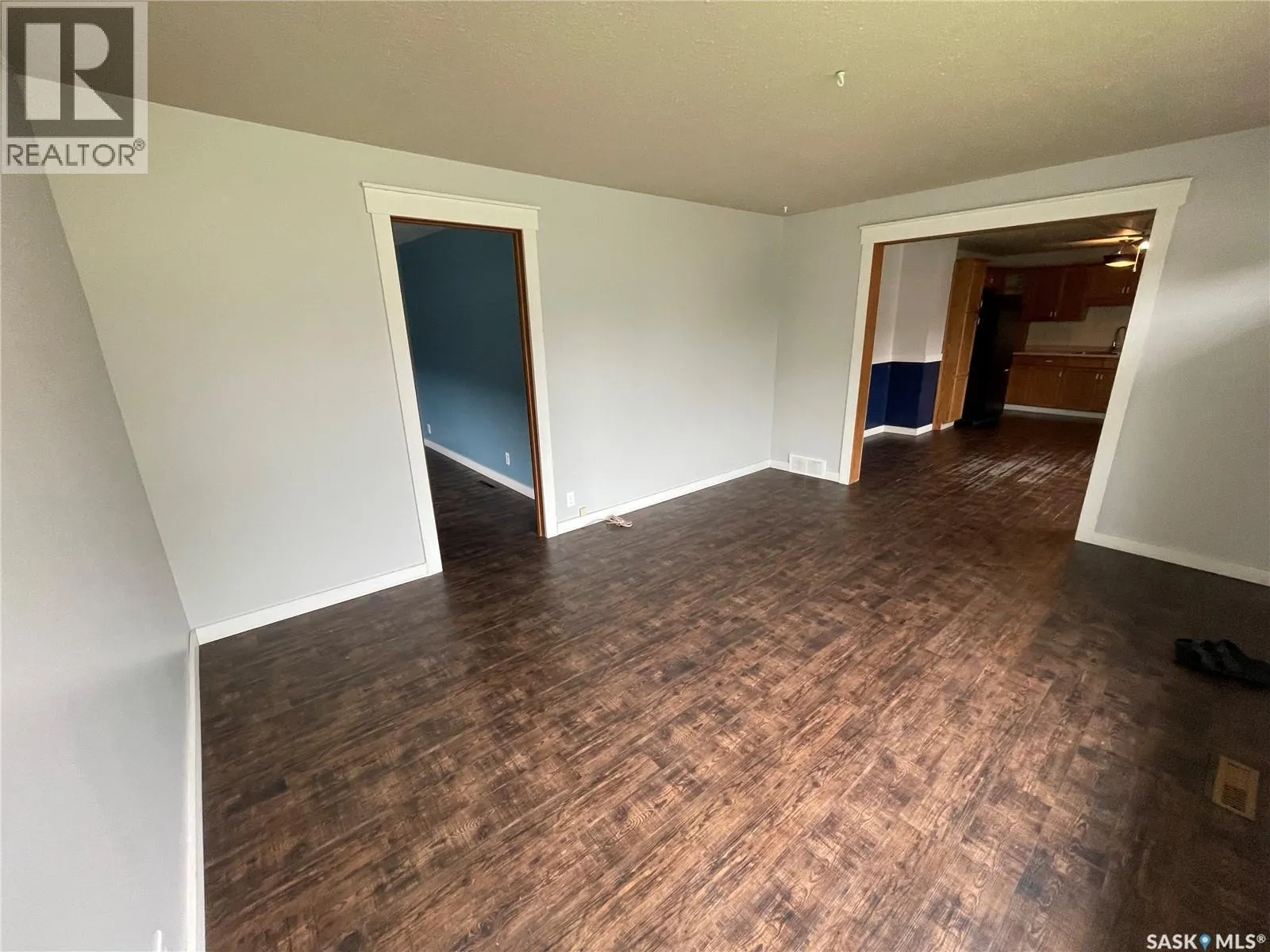 409 4th STREET W
